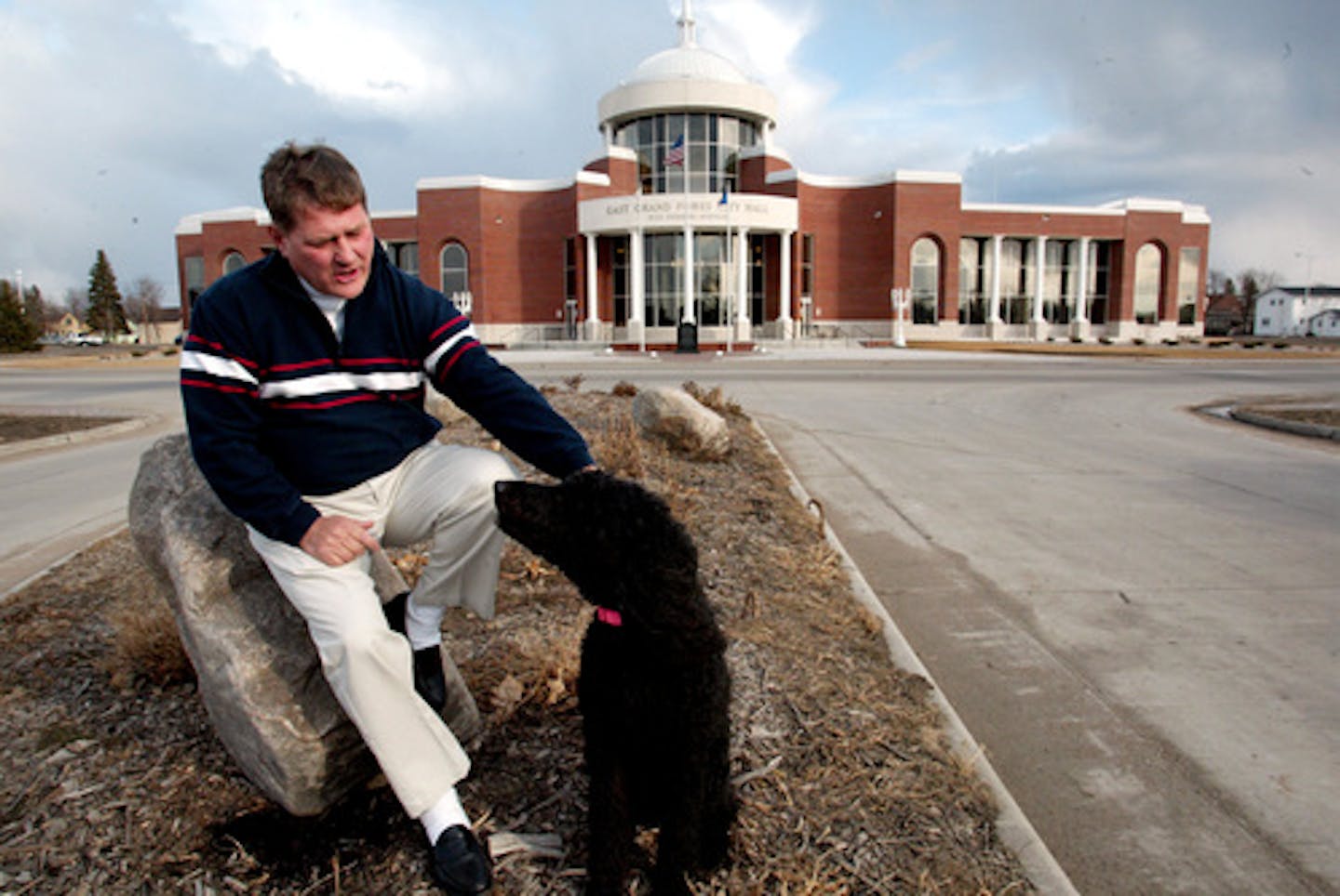 Grand Forks North Dakota - East Grand Forks Minnesota - a look back at the great flood of 1997 five years later - the negative and positive factors that have effected the area in the aftermath.