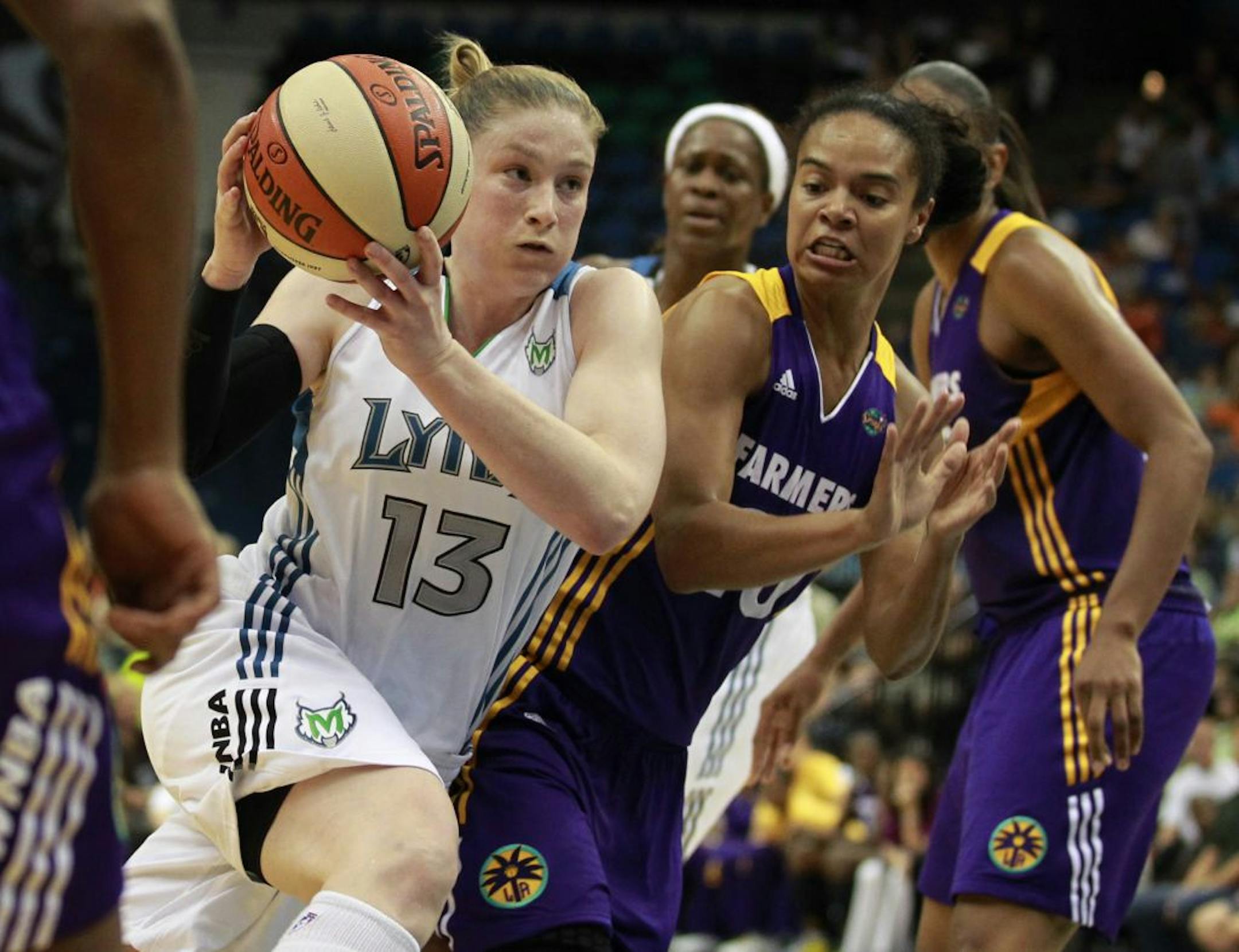 Lynx guard Lindsay Whalen, shown earlier this season against Los Angeles, has helped forge a franchise-record nine-game winning streak.