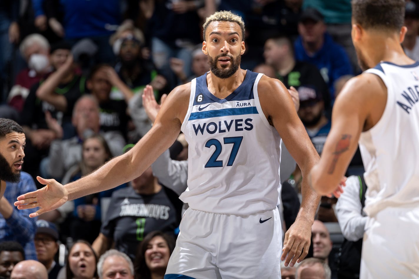 Rudy Gobert (27) of the Minnesota Timberwolves reacts after making a shot at the end of the fourth quarter Wednesday, October 19, 2022, at Target Center in Minneapolis, Minn. ] CARLOS GONZALEZ • carlos.gonzalez@startribune.com.