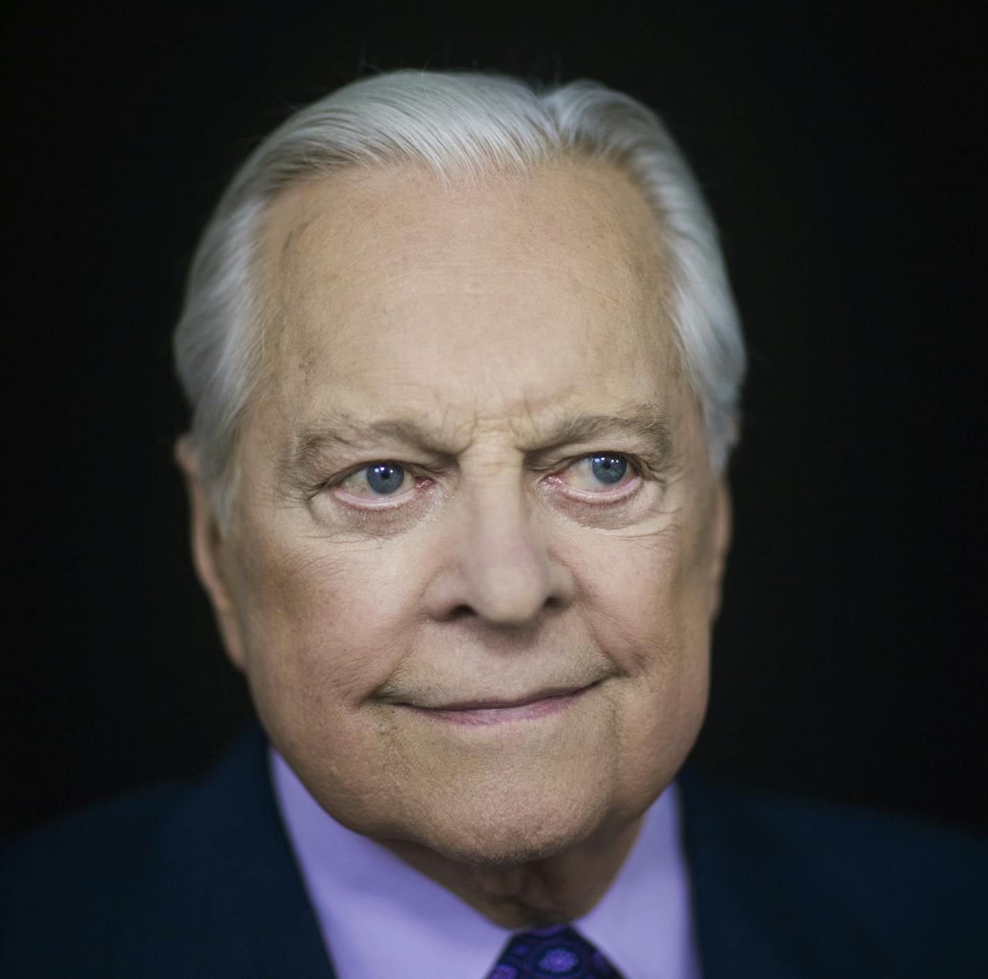 FILE &#xf3; Robert Osborne at HBO Studios in New York, Oct. 9, 2014. Osborne, a film historian who shared his deep knowledge and abiding love of movies as the marquee host for the Turner Classic Movie channel, died March 6, 2017. He was 84. (Damon Winter/The New York Times)