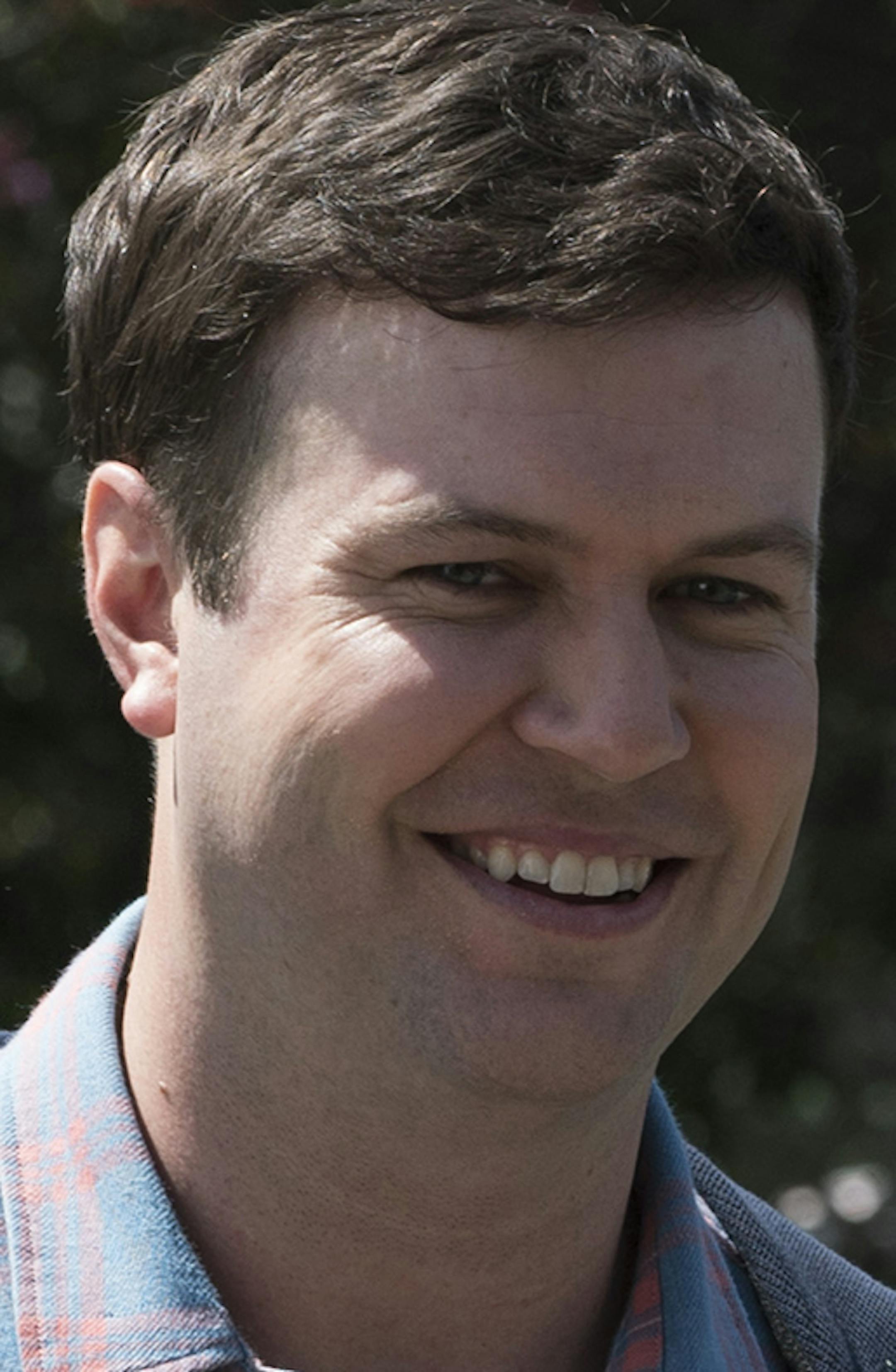 SINGLE PARENTS - "Pilot" - Will Cooper has been so focused on raising his daughter, Sophie, he’s lost sight of who he is as a man and has headed deep into the parental vortex. When the other single parents - Angie, Douglas, Poppy and Jake - at his daughter’s school see just how far down the rabbit hole of PTA, parenting and princesses Will has gone, they band together to get him out in the world and make him realize that being a great parent doesn’t mean sacrificing everythi