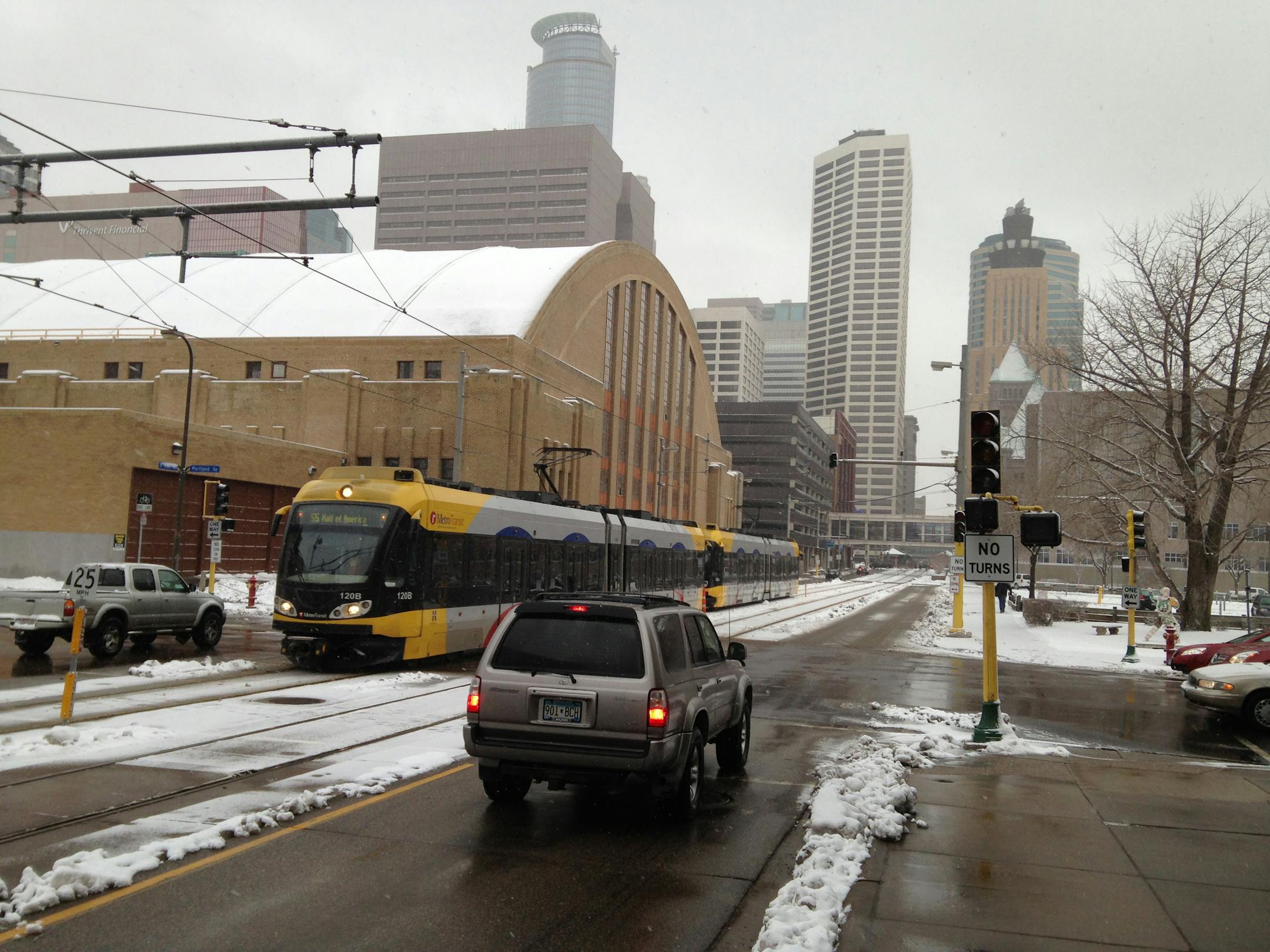 Signal lights were out at 4th St. and Portland Av. S. in downtown Minneapolis during a power outage that affected several blocks, darkening City Hall and police headquarters, officials said. The affected area was mainly east of Marquette Av. and near 5th St. Power was restored by 8:15 a.m.
