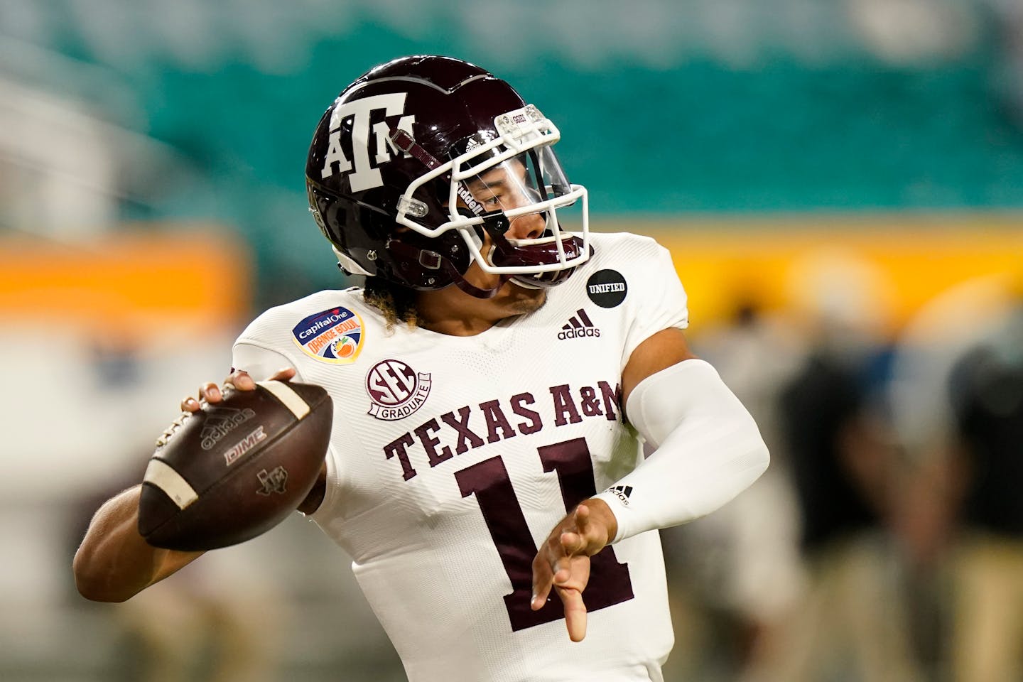 QB in training Kellen Mond ups the ante for Kirk Cousins