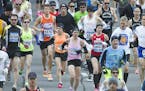 The beginning of the 2014 Twin Cities Marathon