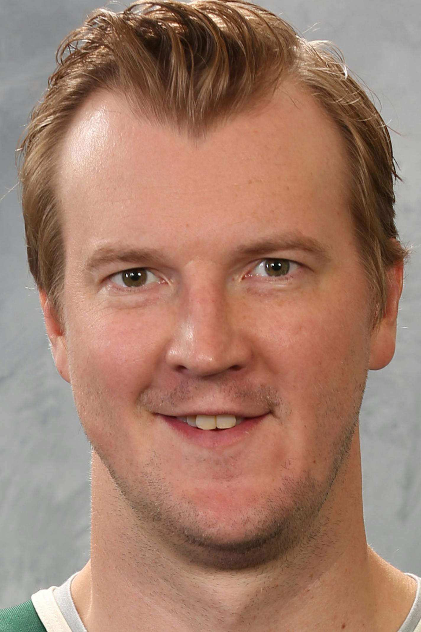 ST. PAUL, MN - SEPTEMBER 13: Devan Dubnyk #40 of the Minnesota Wild poses for his official headshot for the 2018-2019 season on September 13, 2018 at the Xcel Energy Center in St. Paul, Minnesota. (Andy Clayton-King/NHLI via Getty Images) *** Local Caption *** Devan Dubnyk ORG XMIT: 775215551