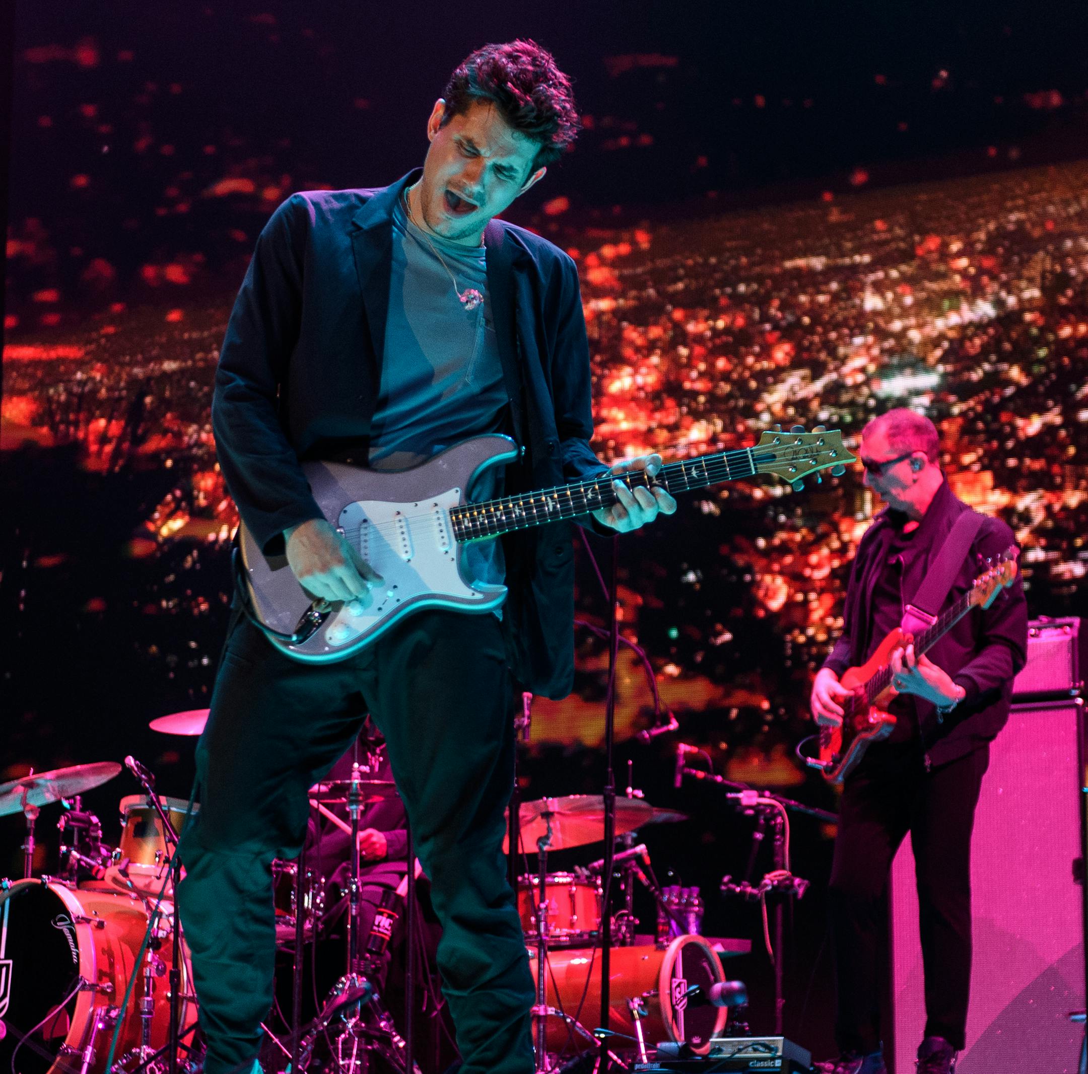 John Mayer performed Saturday night. ] AARON LAVINSKY &#x2022; aaron.lavinsky@startribune.com John Mayer performed Saturday, April 15, 2017 at Xcel Energy Center in St. Paul, Minn.