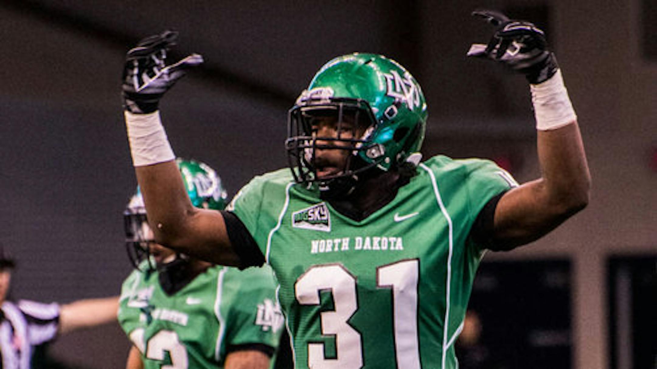 UND's Dayo Idowu played high school football for East Ridge.