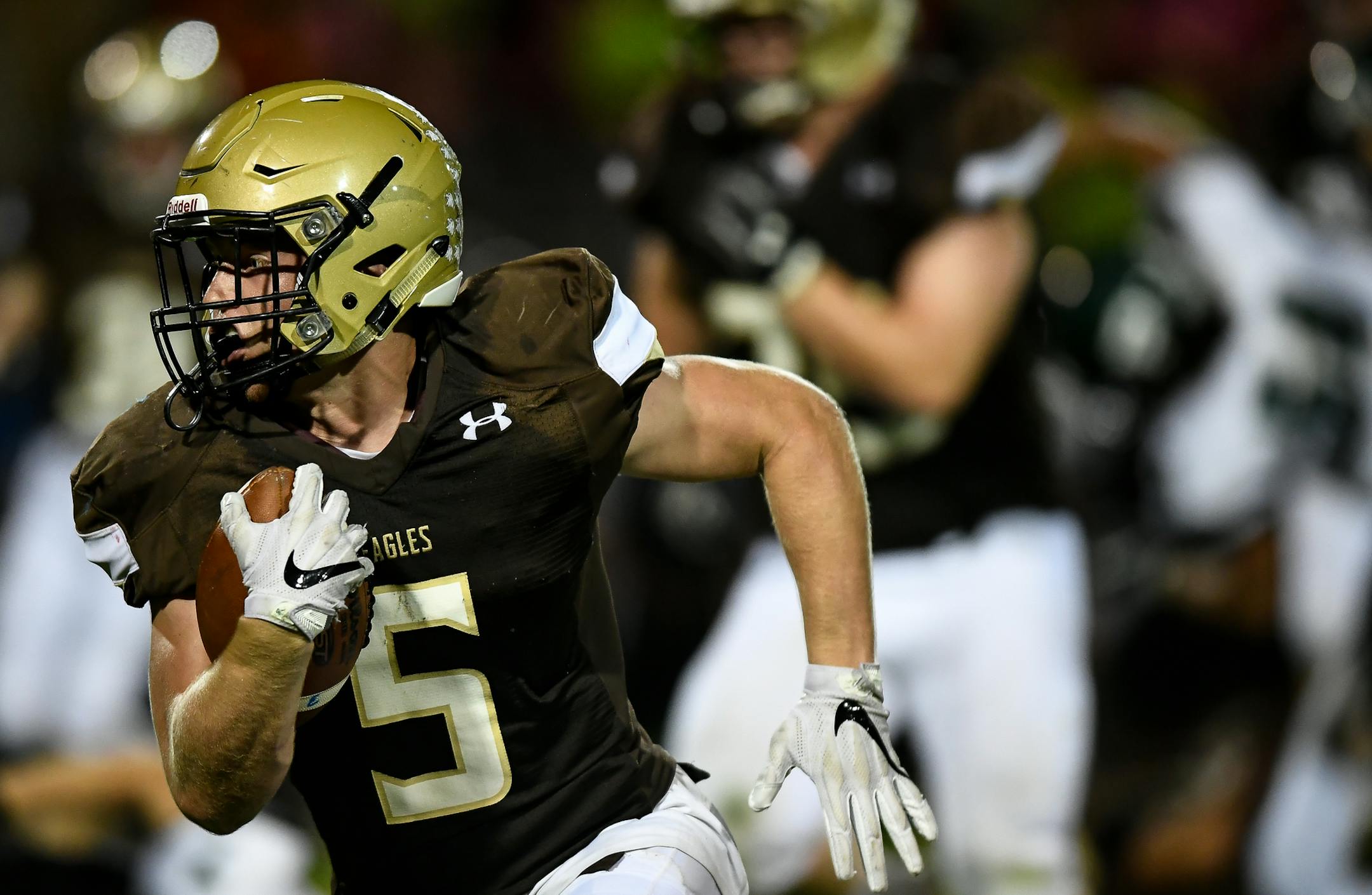 Apple Valley running back Kellan McKeag (5) rushed the ball for a touchdown in the third quarter. ] AARON LAVINSKY ï aaron.lavinsky@startribune.com Park of Cottage Grove played Apple Valley in a football game on Friday, Sept. 22, 2017 at Apple Valley High School.