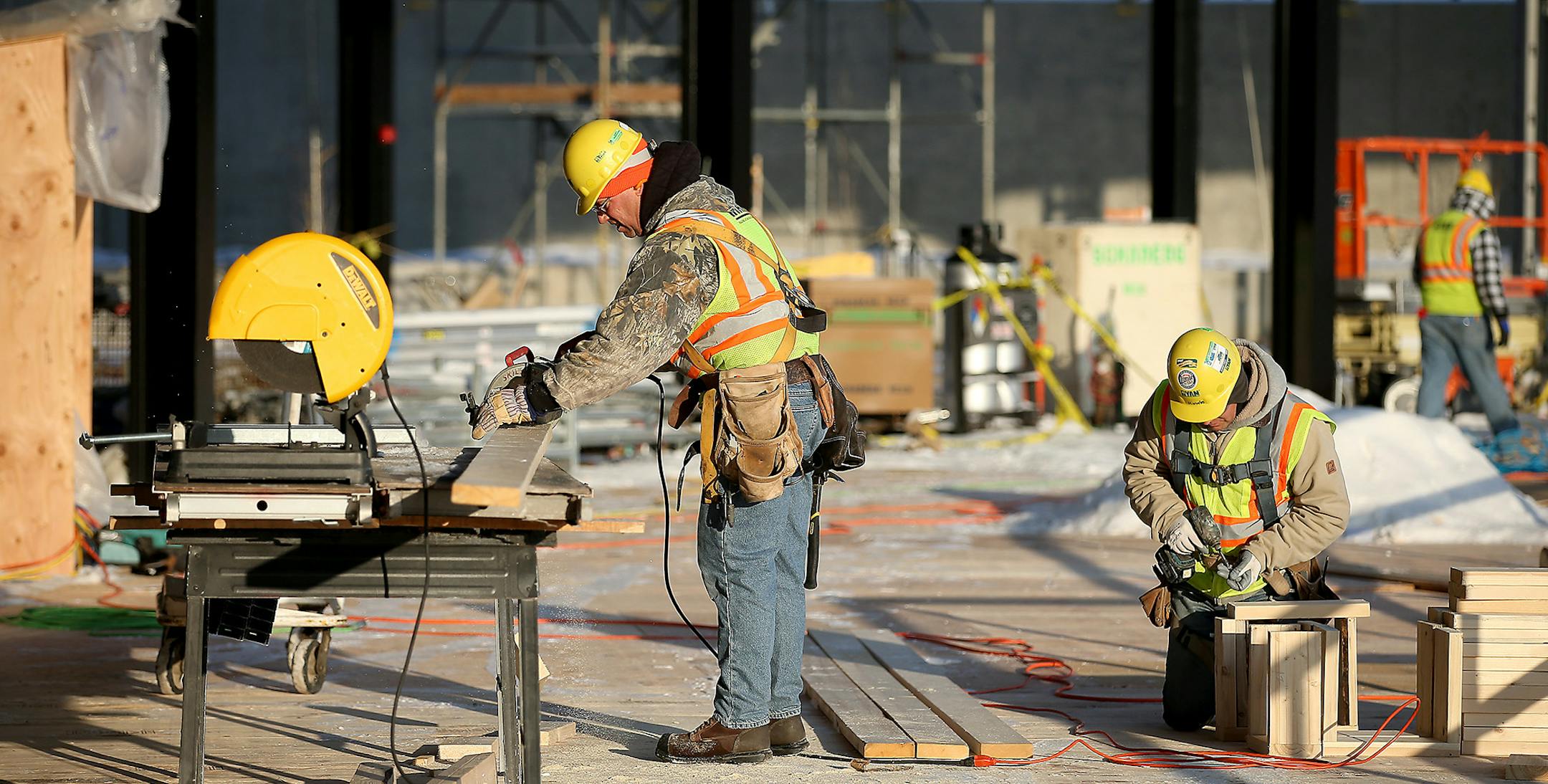 Construction crew worked on the Saints ballpark Wednesday, November 19, 2014 in St. Paul, MN. ] (ELIZABETH FLORES/STAR TRIBUNE) ELIZABETH FLORES • eflores@startribune.com