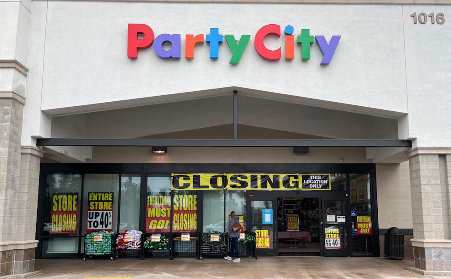 Party City to shutter hundreds of stores across the U.S., including 10 in Minnesota