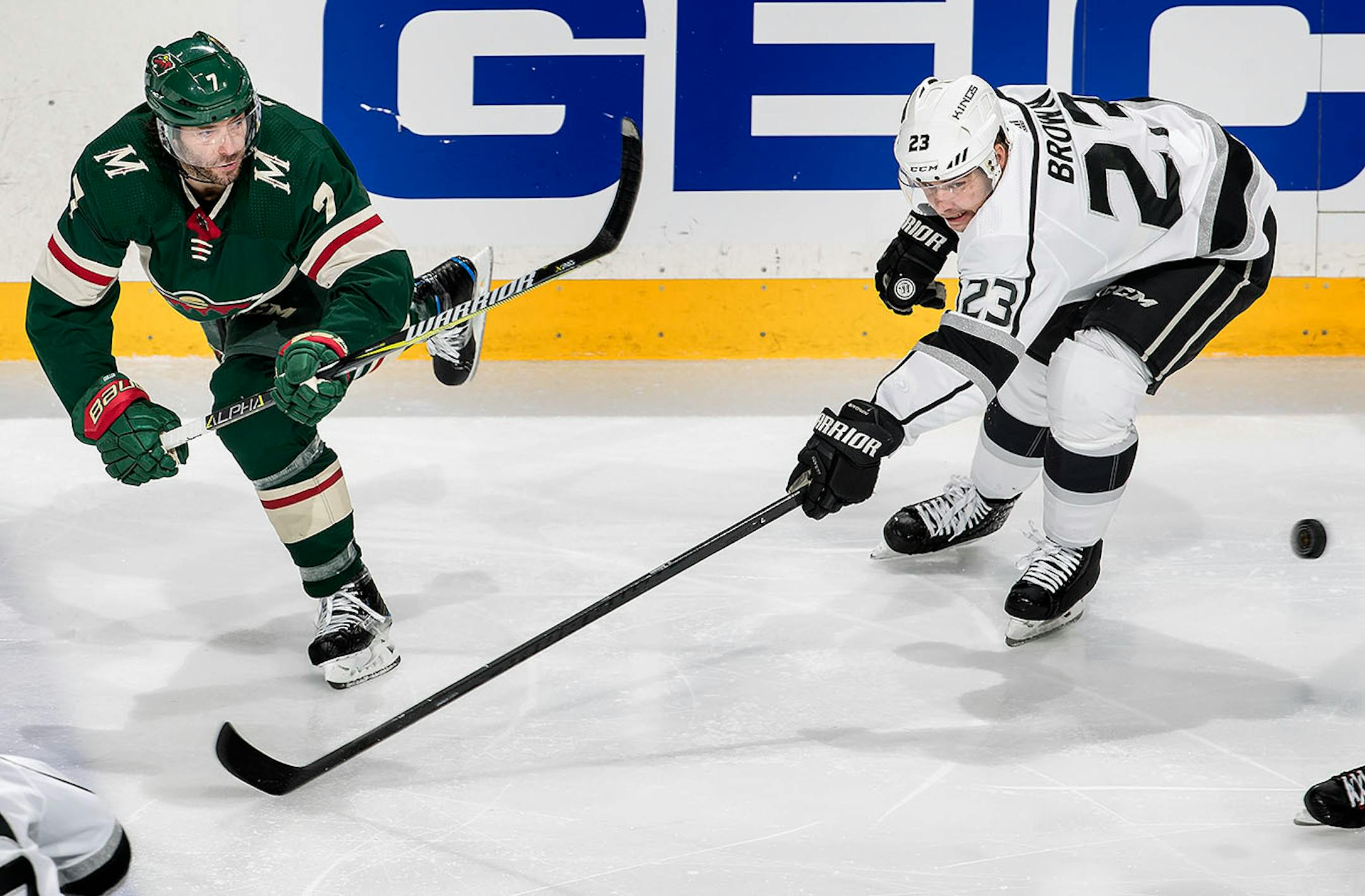 Matt Cullen (7) and Dustin Brown (23) fought for the puck in the second period.