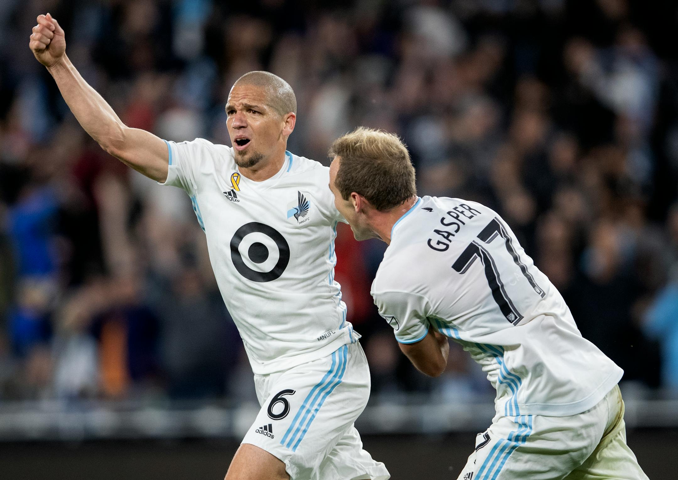 Osvaldo Alonso of Minnesota United celebrated after scoring a goal in the second half.