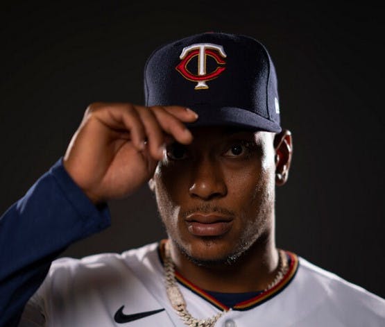 Byron Buxton takes batting practice, fields at Twins camp