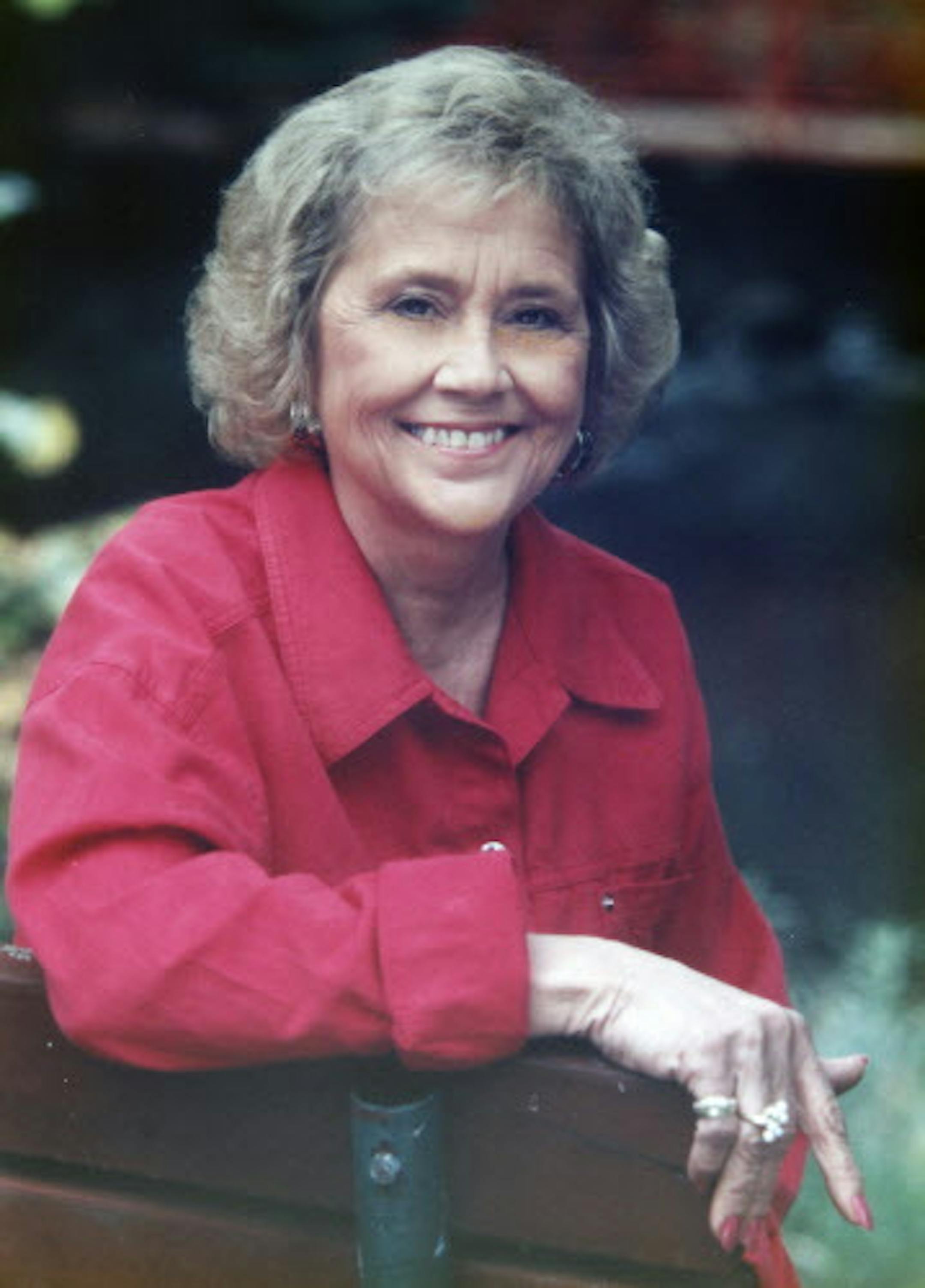 Shirley Mae Almer was one of three Minnesotans who died of salmonella poisoning from tainted peanut butter.