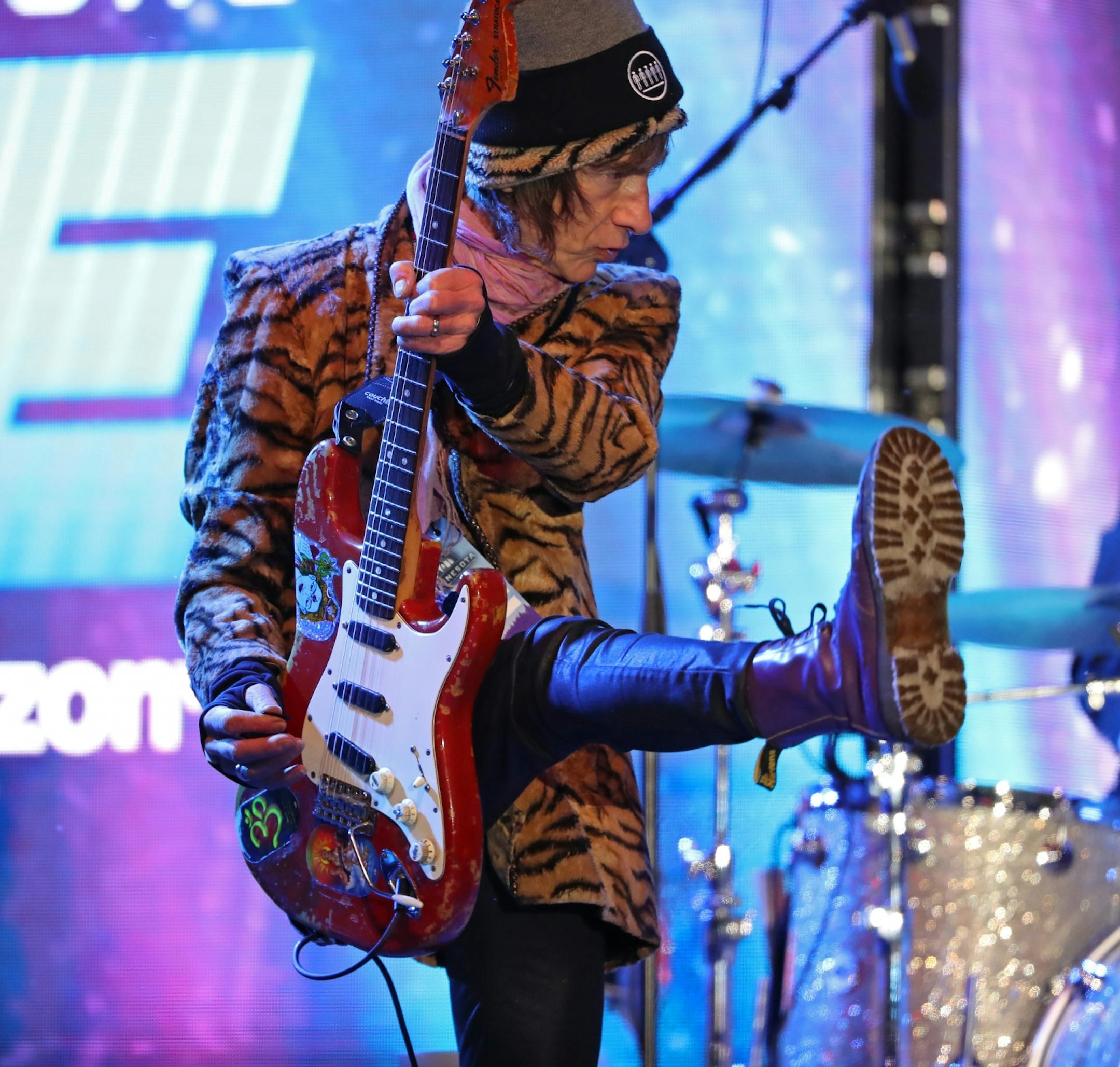 Guitarist Steve Brantseg of The Suburbs played in 10 degree temps and light snow during Super Bowl LIVE on Nicollet Mall on Saturday, Feb. 3, 2018.
