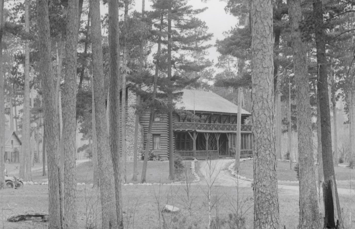 Douglas Lodge at Itasca State Park.