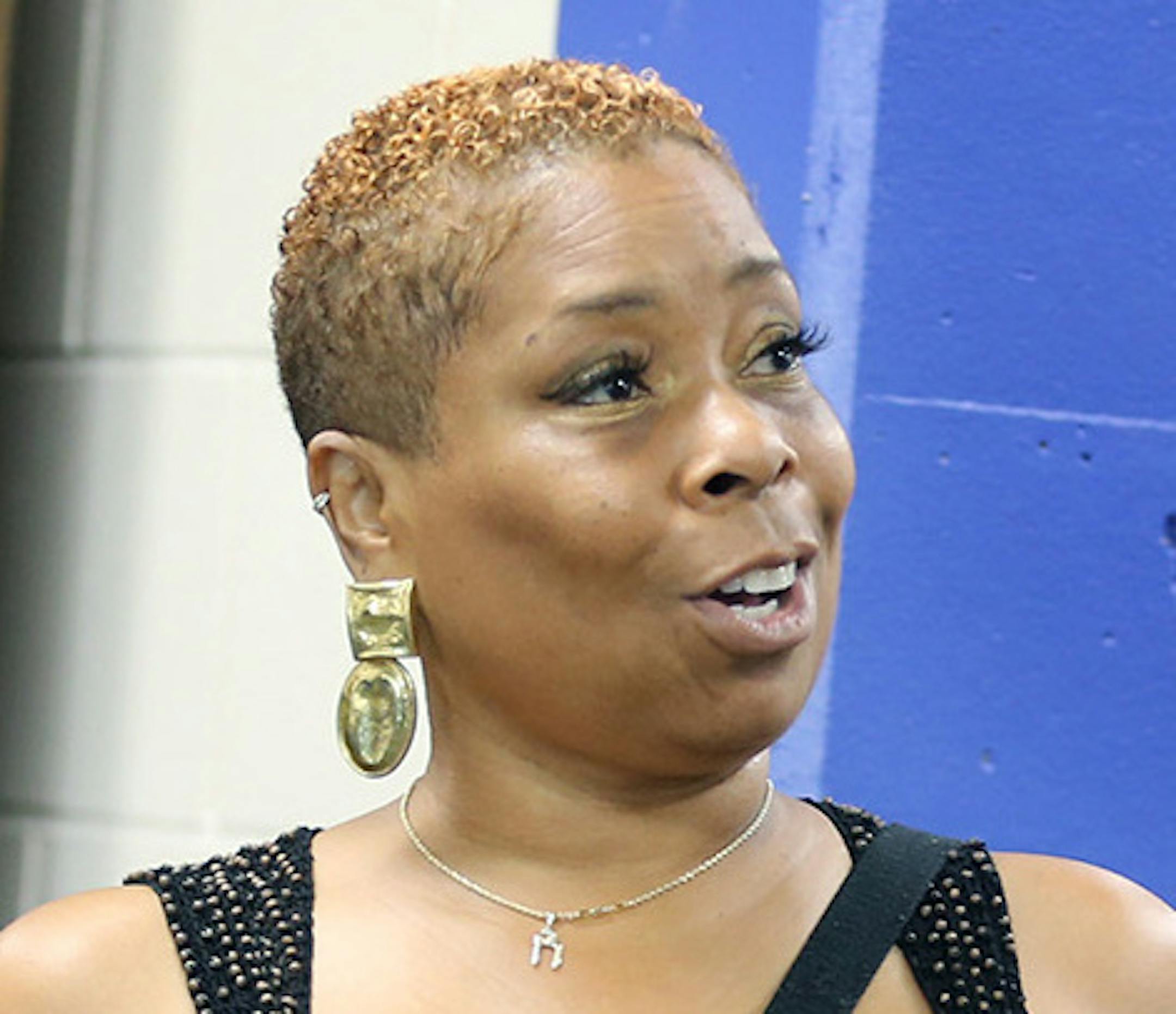 North High School Principal Dr. Shawn Harris-Berry, left, gave new Minneapolis Superintendent Ed Graff a tour of the school during the first day of school, Monday, August 29, 2016 in Minneapolis, MN. ] (ELIZABETH FLORES/STAR TRIBUNE) ELIZABETH FLORES ¥ eflores@startribune.com ORG XMIT: MIN1608291035291367
