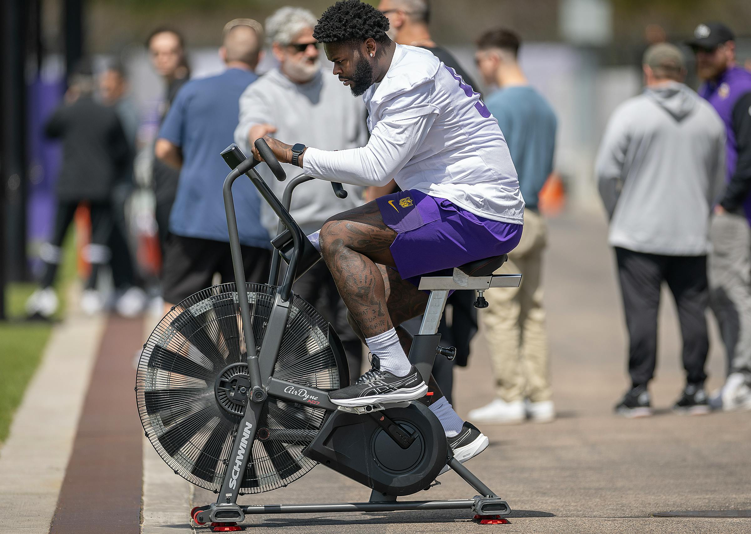 Top pick Banks sits out Vikings' one-day rookie minicamp