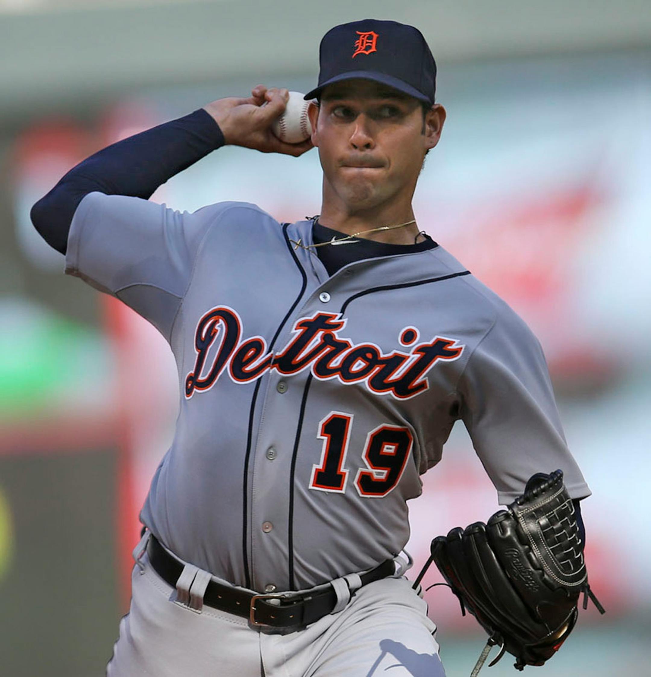 Detroit Tigers starter Anibal Sanchez fires a pitch during first inning action against the Minnesota Twins Saturday, June 15, 2013, at Target Field in Minneapolis, MN. ](DAVID JOLES/STARTRIBUNE) djoles@startribune.com Detroit Tigers and the Minnesota Twins Saturday, June 15, 2013, at Target Field in Minneapolis, MN.