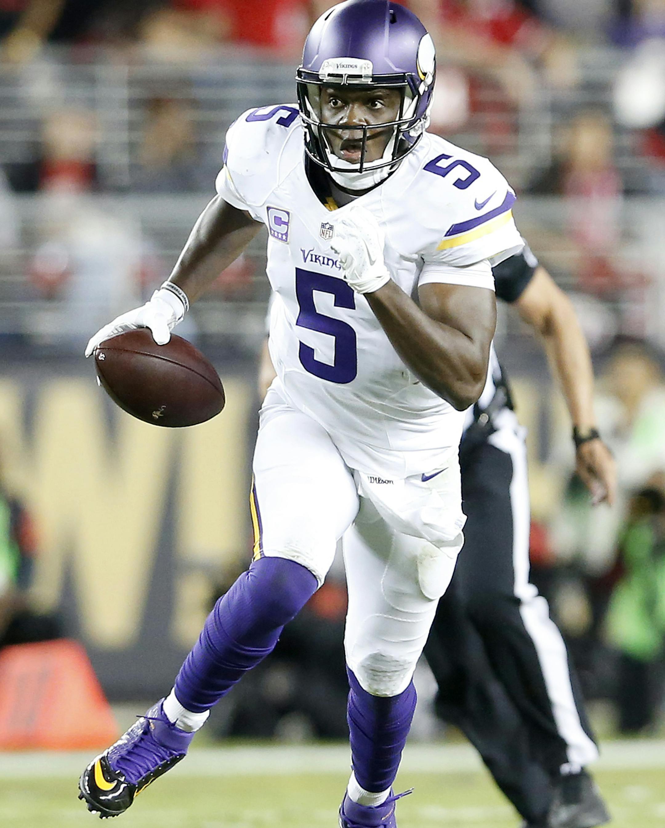 Minnesota Vikings quarterback Teddy Bridgewater (5). ] CARLOS GONZALEZ cgonzalez@startribune.com - September 14, 2015, Levi's Stadium, Santa Clara, CA, NFL, Minnesota Vikings vs. San Francisco 49ers, Monday Night Football ORG XMIT: MIN1509151817161542