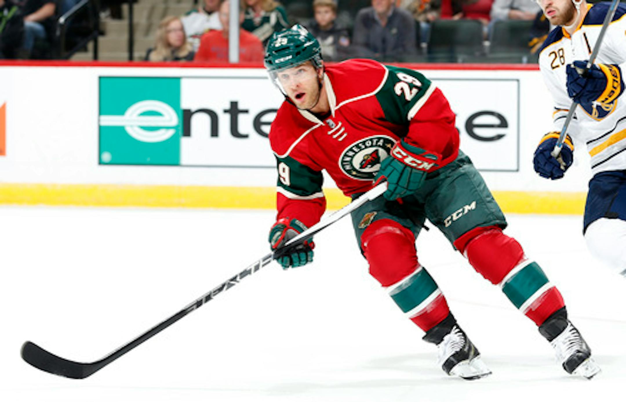 Minnesota Wild Jason Pominville (29).        ] CARLOS GONZALEZ • cgonzalez@startribune.com - September 21, 2015, St. Paul, MN, Xcel Energy Center, NHL, Minnesota Wild vs. Buffalo Sabres ORG XMIT: MIN1509231353030596