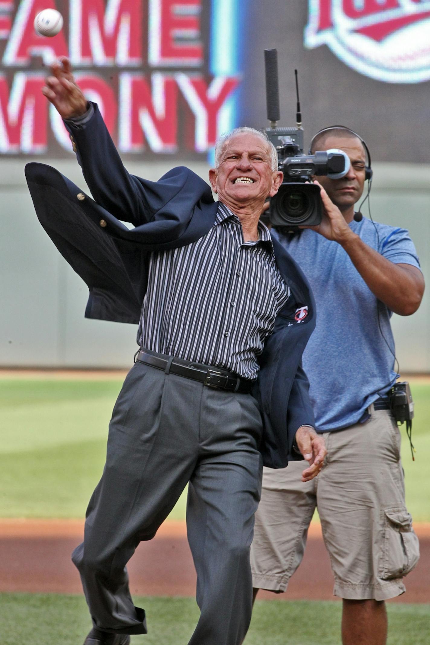 Minnesota Twins vs. Oakland Athletics. Former Twins pitcher Comilo Pascual threw out the ceremonial first pitch after being inducted into the Twins Hall of Fame in ceremonies before the start of the game. (MARLIN LEVISON/STARTRIBUNE(mlevison@startribune.com