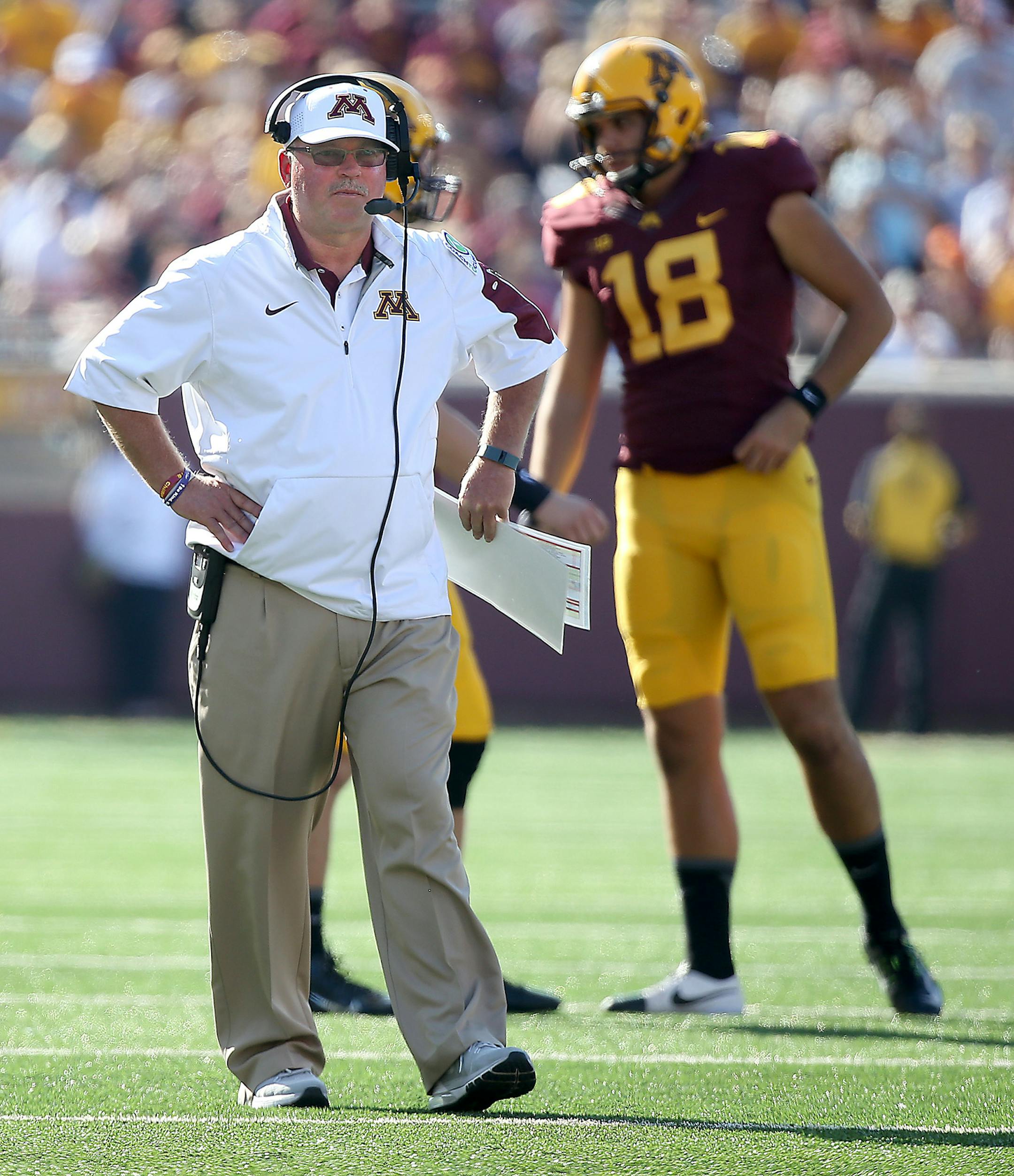 Minnesota's head coach Jerry Kill in the second quarter as the Gophers took on Ohio at TCF Bank Stadium, Saturday, September 26, 2015 in Minneapolis, MN. ] (ELIZABETH FLORES/STAR TRIBUNE) ELIZABETH FLORES • eflores@startribune.com