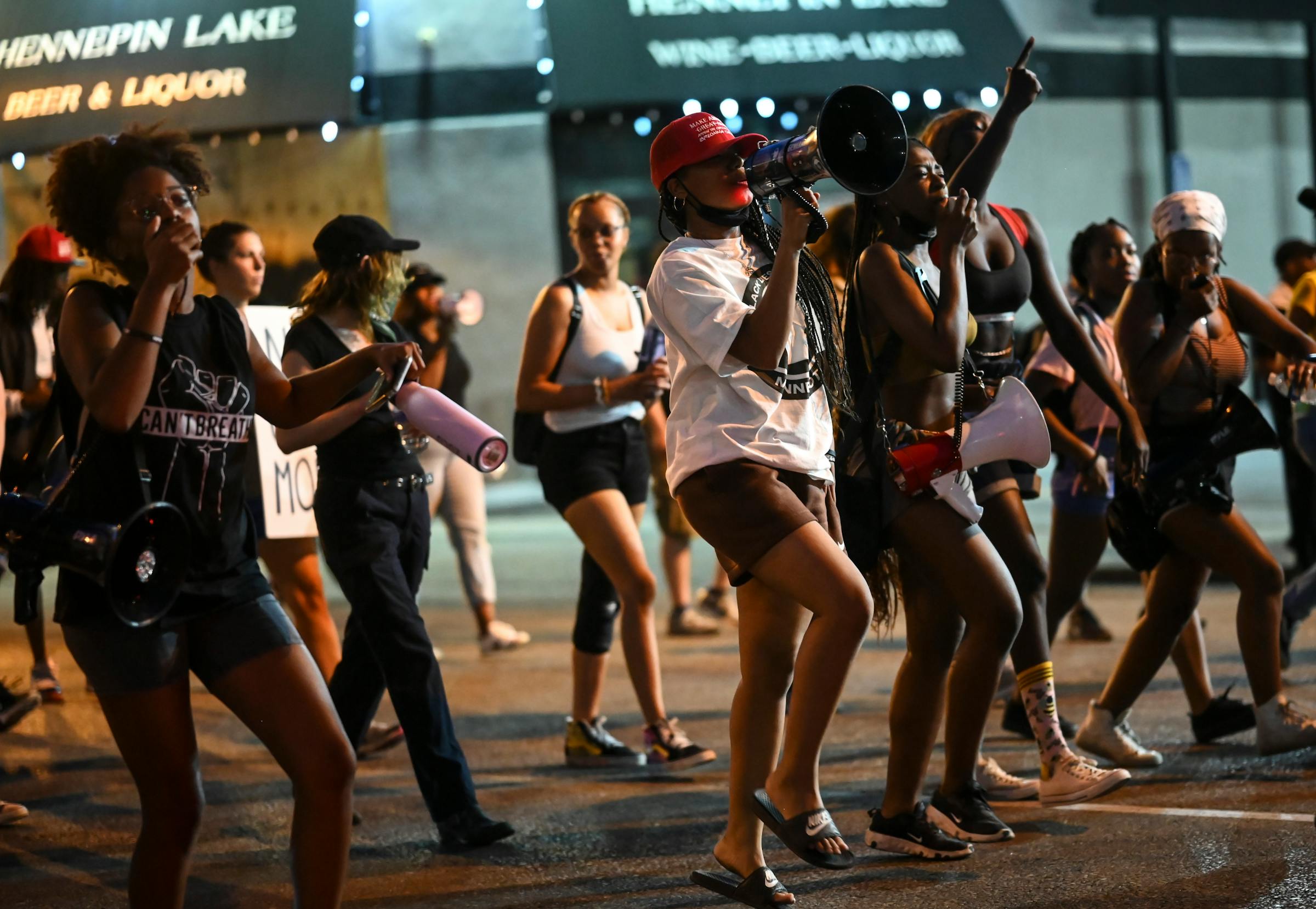 Lawsuit: Minneapolis police shoved nonviolent protester, causing ...