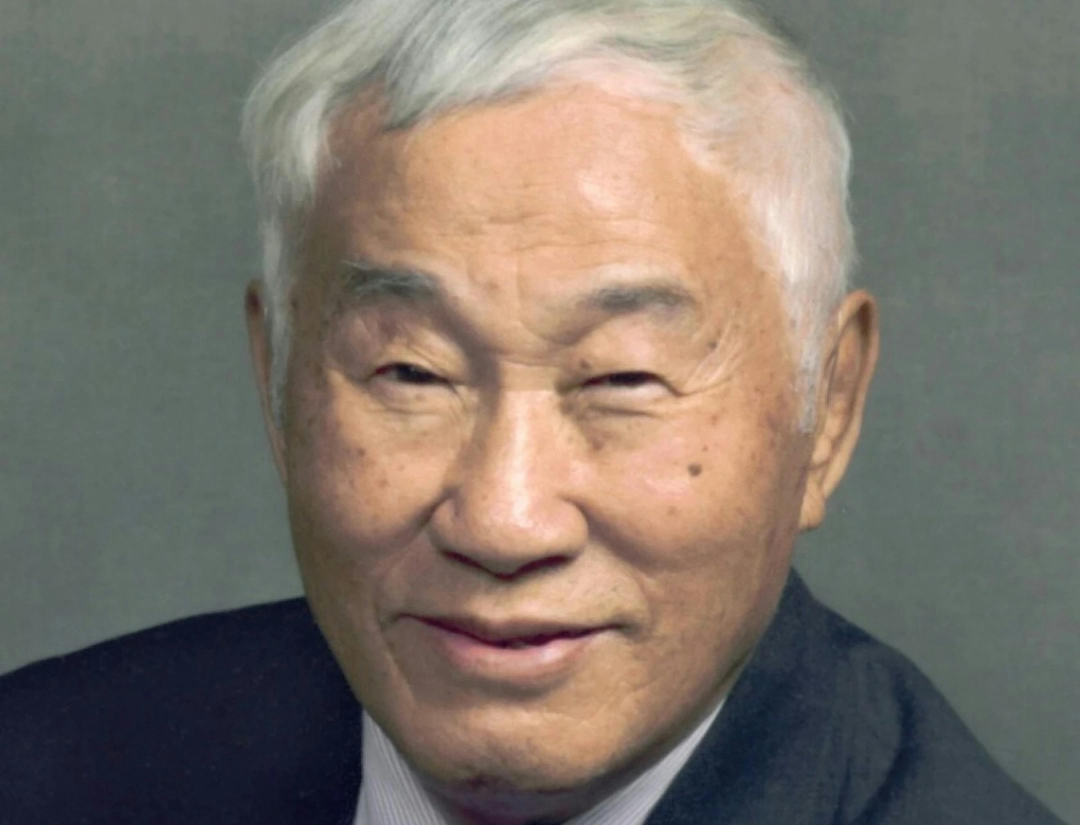 Portrait of Hong Sik "Peter" Park.