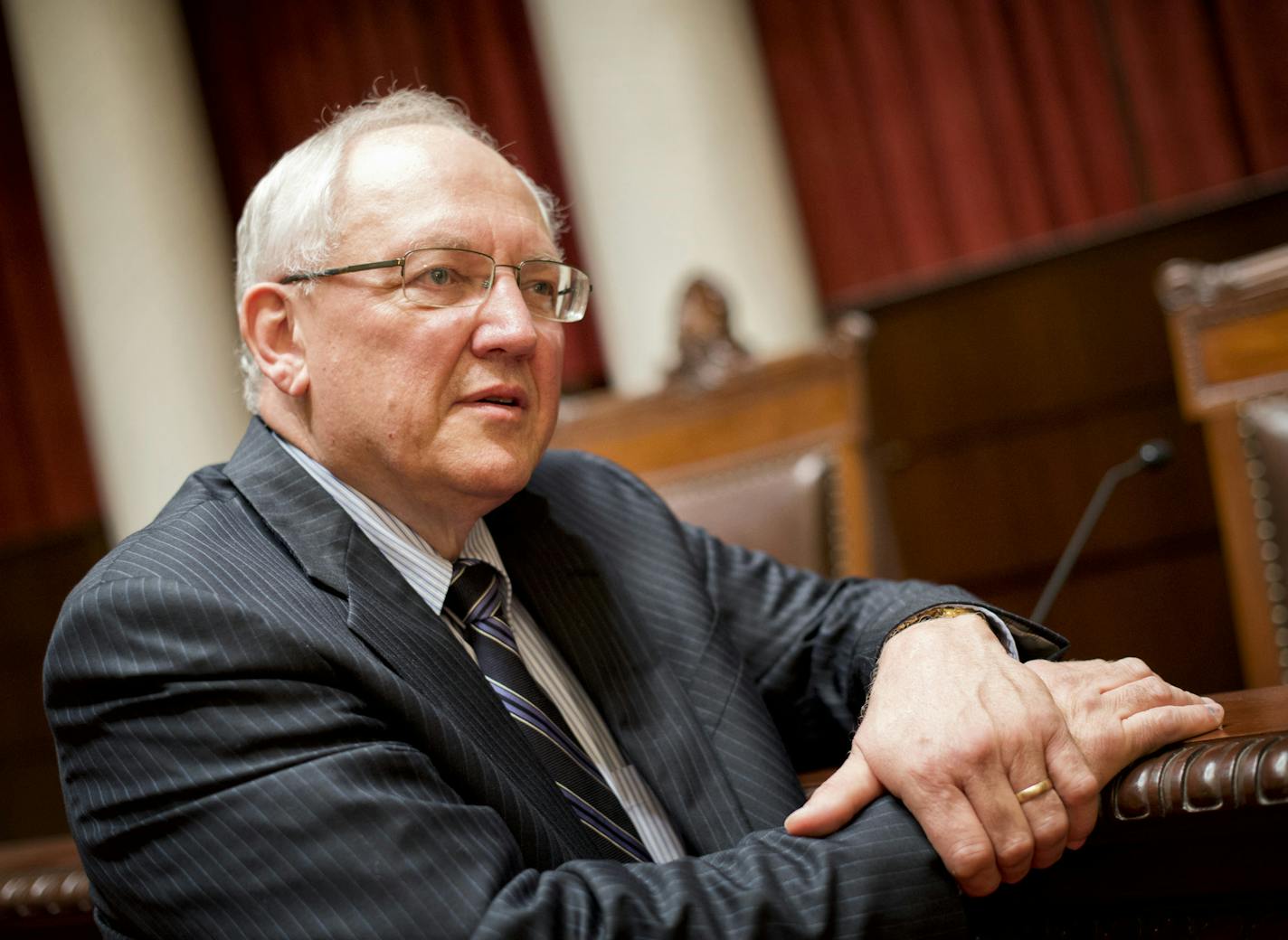 Retiring Supreme Court Justice Paul Anderson came to the Supreme Court chambers in the Capitol to have his portrait taken but couldn't resist talking to this group of school kids from Forest Lake on the importance of the legislative branch of government. He asked if they thought he was perfect and got a resounding "no" and said thats why we need seven justices on the court, because each brings a different point of view. Thursday, May 30, 2013 ] GLEN STUBBE * gstubbe@startribune.com ORG XMIT: MIN