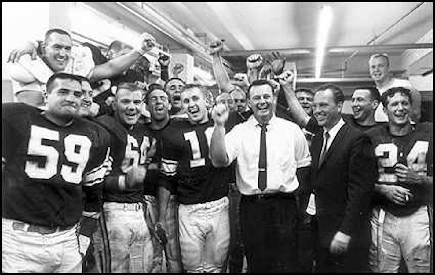 1961: Vikings win first game