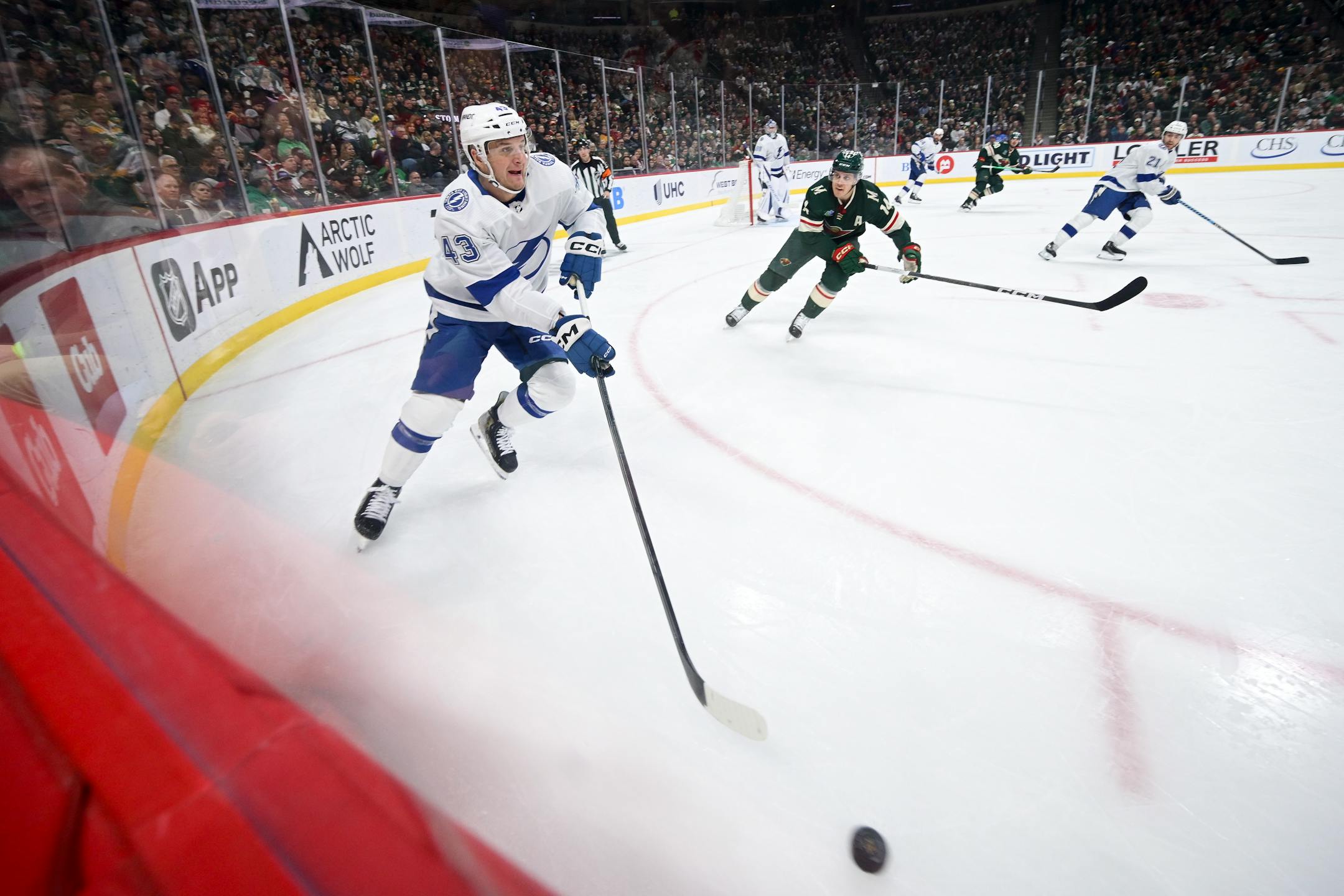 Tampa Bay Lightning defenseman Darren Raddysh (43) controls the puck against the Minnesota Wild during the first period Thursday, Jan. 4, 2024 at Xcel Energy Center in St. Paul, Minn.. ] AARON LAVINSKY • aaron.lavinsky@startribune.com