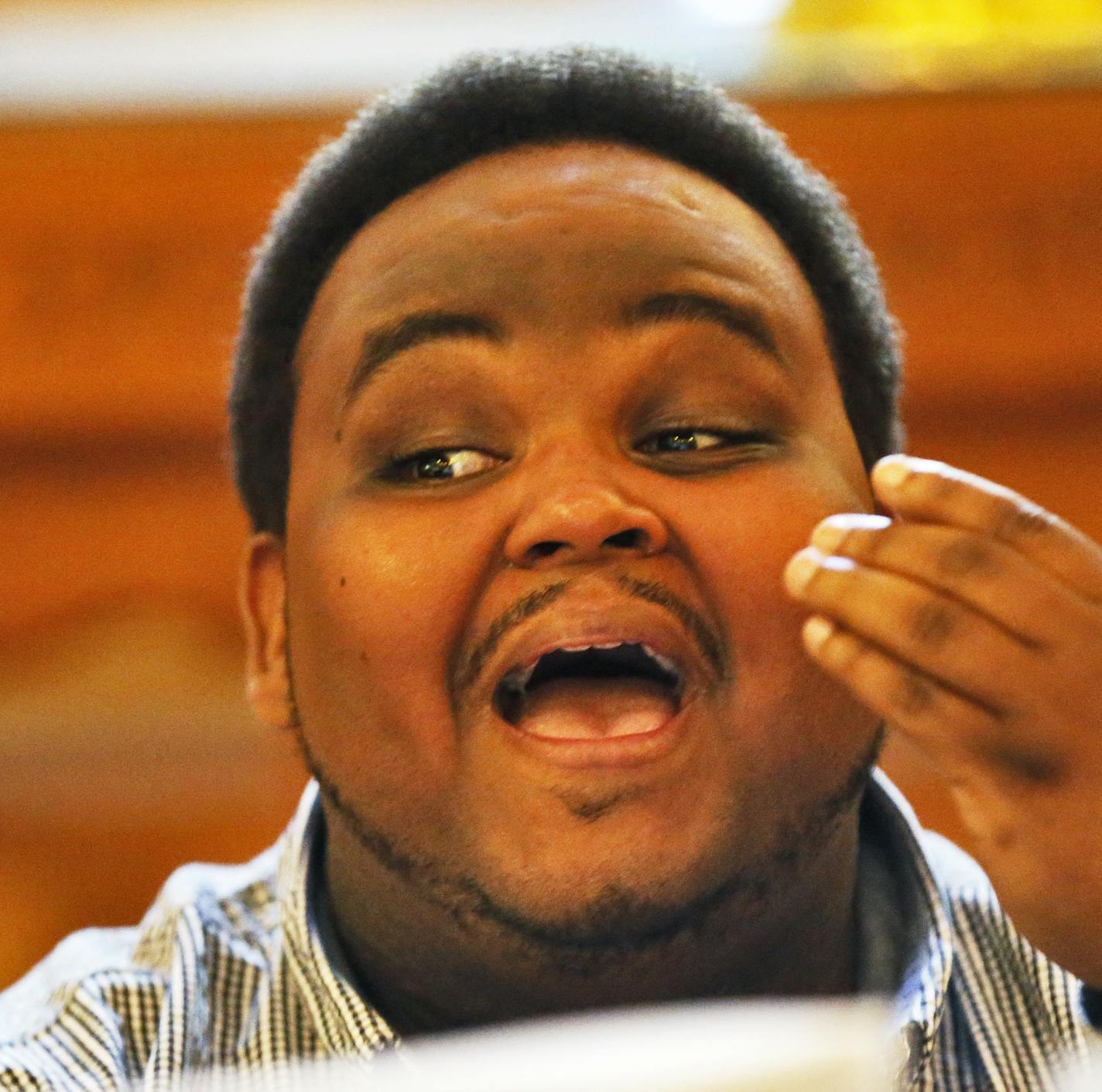 The many expressions of Tesfa Wondemagegnehu in a rehearsal with the Bethlehem Covenant Church choir. ] (MARLIN LEVISON/STARTRIBUNE(mlevison@startribune.com)