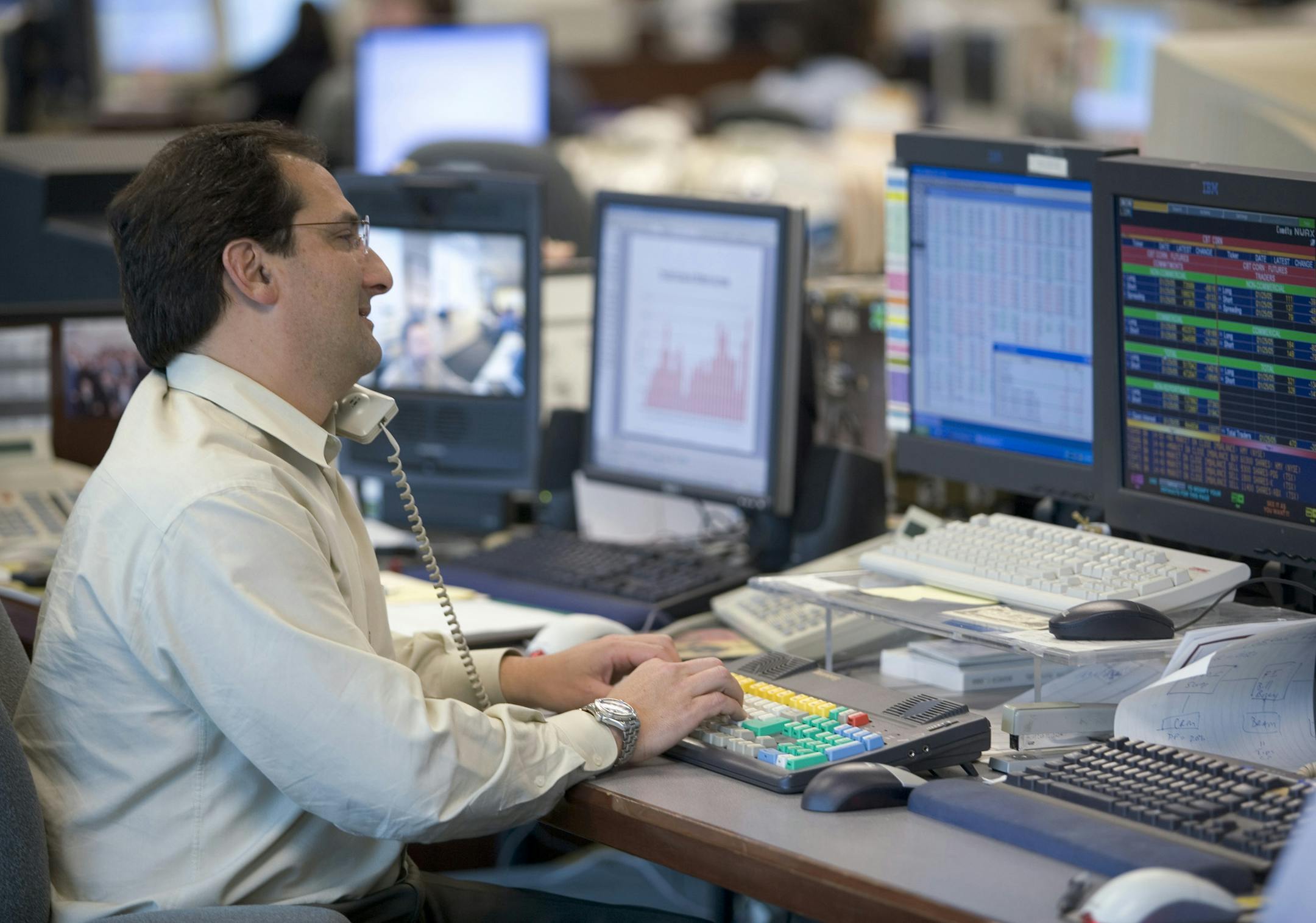 A photo from Cargill where I am trading. Attached is a good one but corporate affairs asked that you give the photo credit to: Cargill/Steve Niedorf. After 32 years as a futures trader, Jeff Goldstein decided to try something different. He became a massage therapist who specializes in helping people with special needs, including drug addicts and clients with life-threatening illnesses.