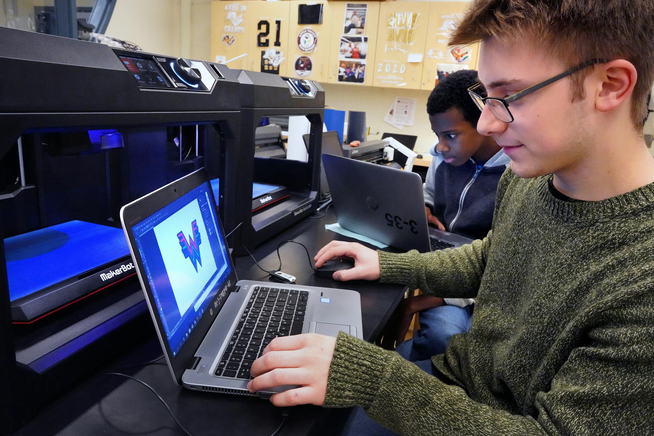 Sam Rasmussen (right) works on a Band Logo and Nursamedin Dualle (back) works on 3D Printer project in the Apple Valley High School's Fab Lab, where students can participate on hands-on teach learning that brings math and science in the classroom. Story is about declining math scores and what's changing in math education.
brian.peterson@startribune.com
Apple Valley, MN
Monday, October 8, 2019