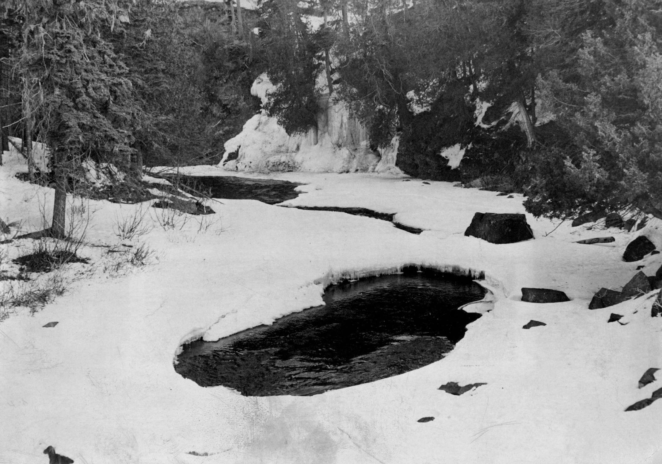April 6, 1970 North Shore - North Shore Trout streams starting to break up Scene near mouth of Cascade River on season opener Joe Hennessy, Minneapolis Star Tribune