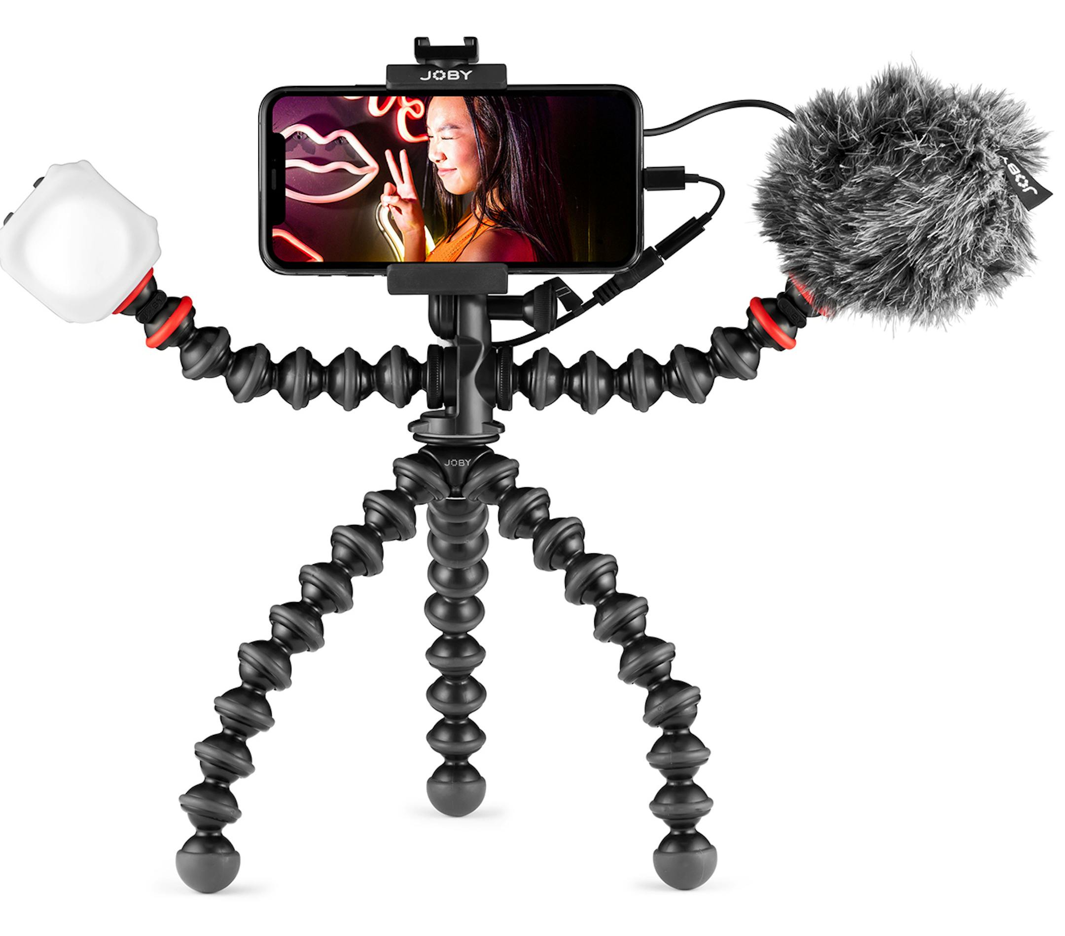 The GorillaPod Mobile Vlogging Kit consists of the flagship Joby GorillaPod with the GorillaPod Mobile Rig, Beamo Mini LED and the Wavo Mobile microphone. (Handout/TNS) ORG XMIT: 1647784