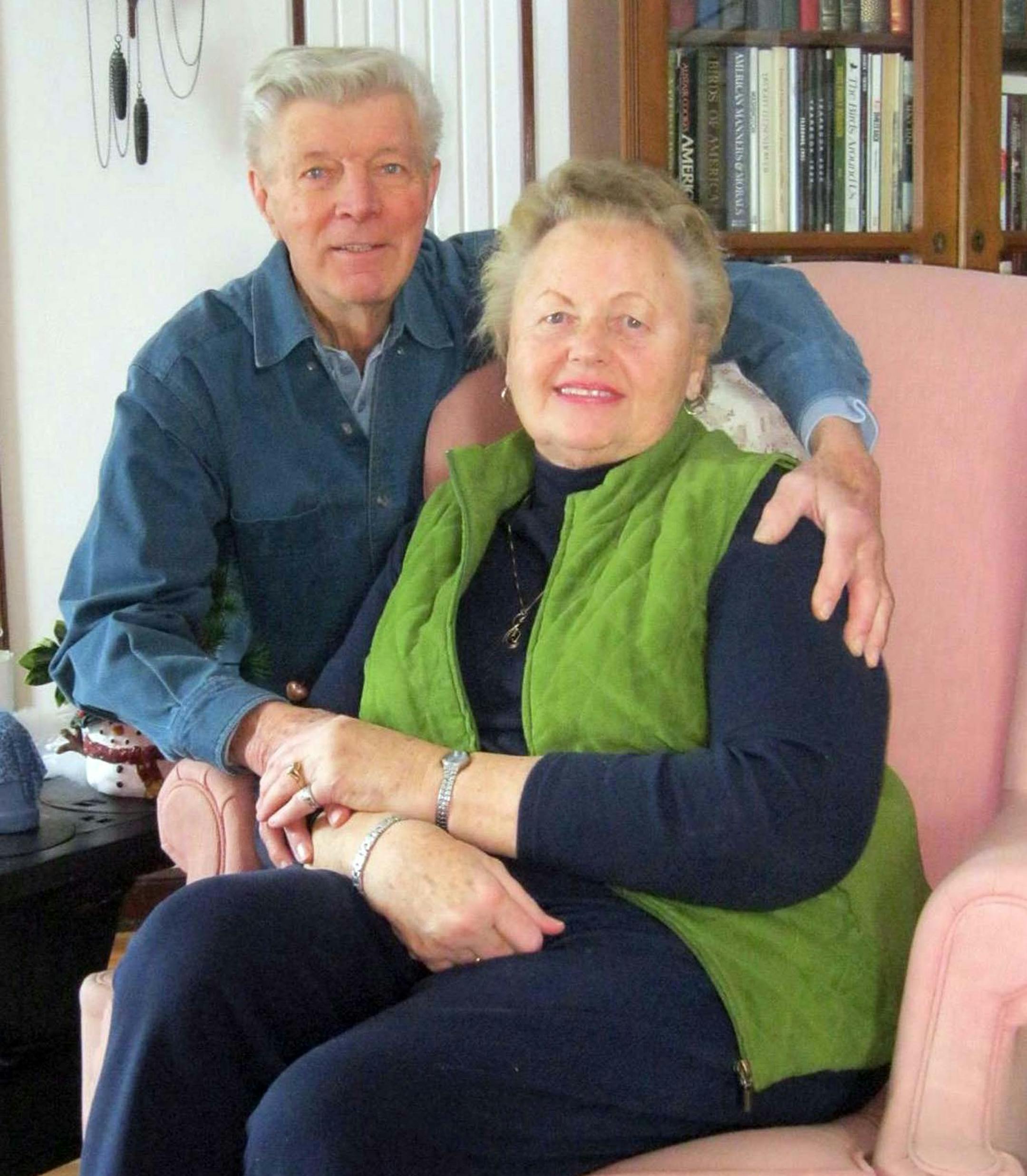 Photo courtesy of Hastings-Prescott Area Arts Council Ken and Deanna Roen, who donated the space downtown Prescott for the new Orange Dragon Art Gallery, will be honored as ìarts heroesî at the upcoming arts gala for the Hastings Prescott Area Arts Council.