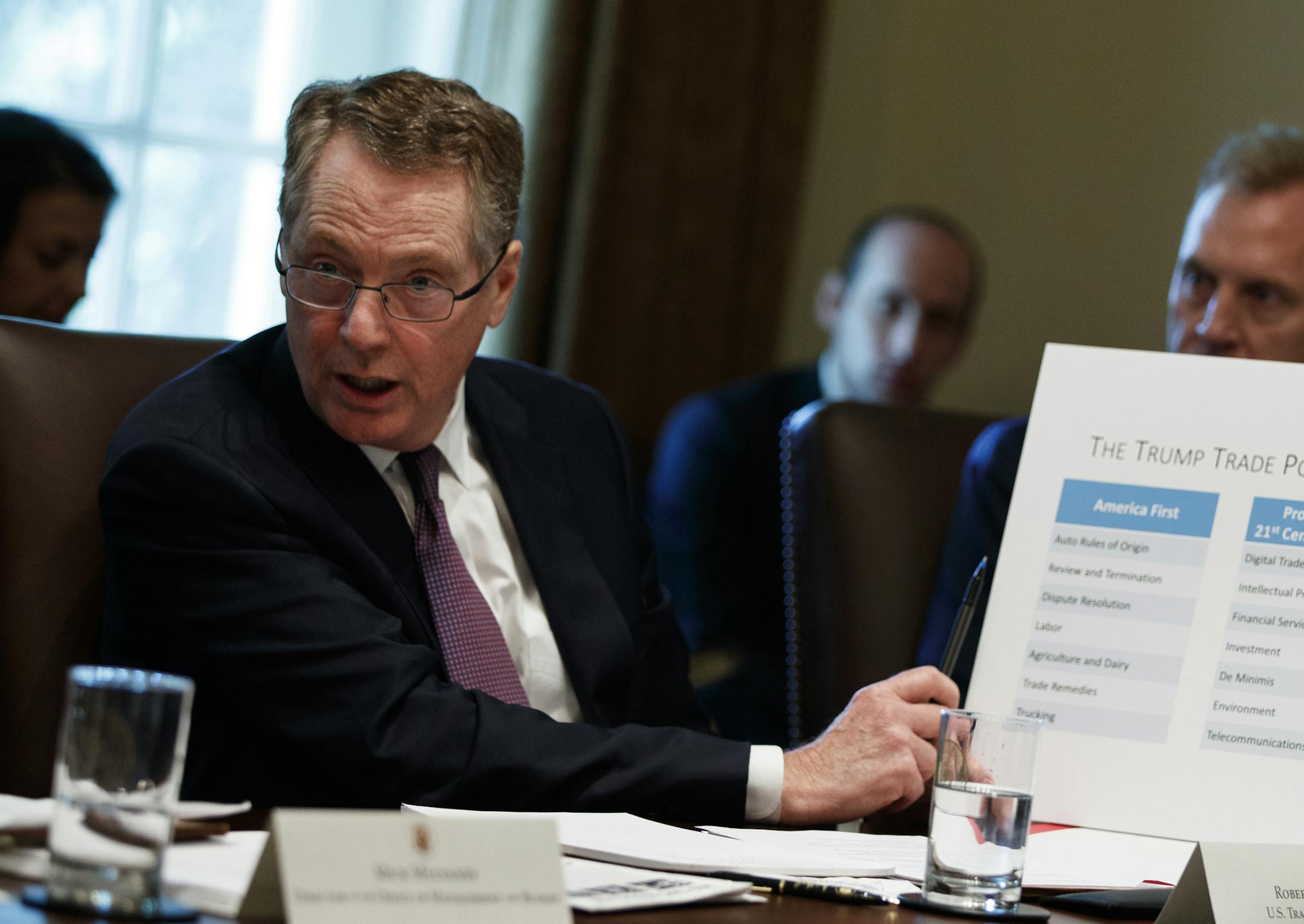 United States Trade Representative Robert Lighthizer speaks during a cabinet meeting with President Donald Trump in the Cabinet Room of the White House, Wednesday, Oct. 17, 2018, in Washington. (AP Photo/Evan Vucci) ORG XMIT: DCEV119