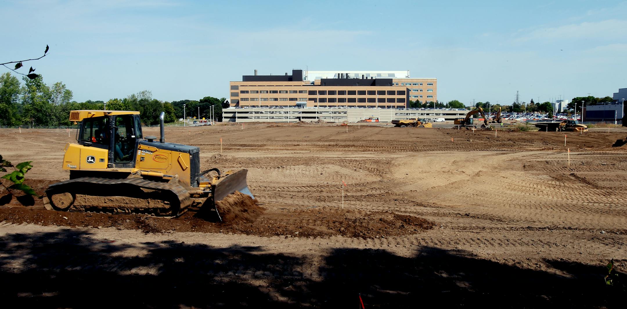 3M Co. goes full steam ahead on builidning new R&D labs in Maplewood, MN on September 04, 2013. ] JOELKOYAMA‚Ä¢joel koyama@startribune 3M Co. goes full steam ahead on builidning new R&D labs in Maplewood. Ground grading work has begun. Strib will get renderings. NOTE: Dee's Meeting is late : 2:30 on Wed. Exclusive