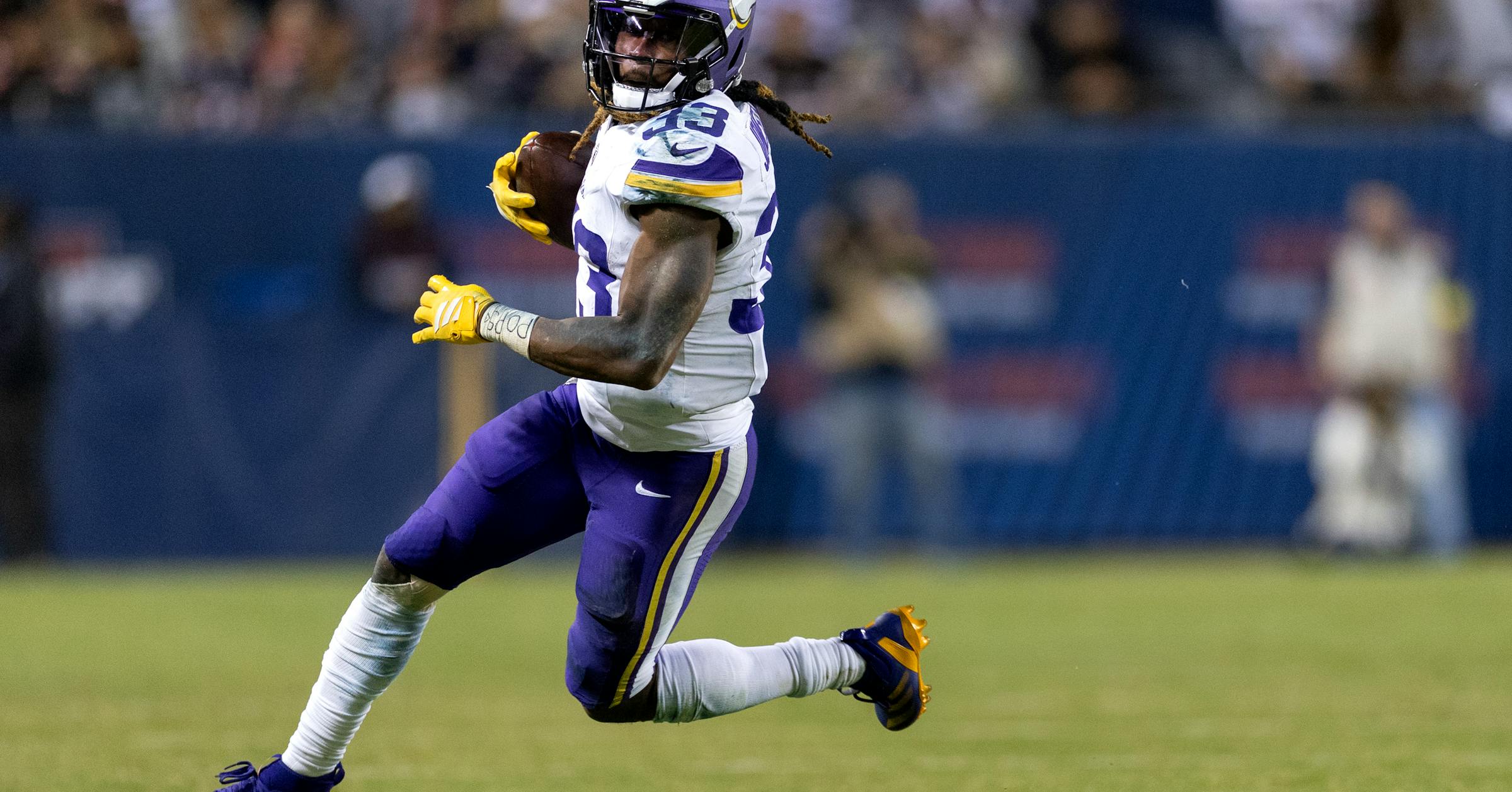 Vikings running back Aaron Jones returns to practice Vikings running back Aaron Jones returns to practice