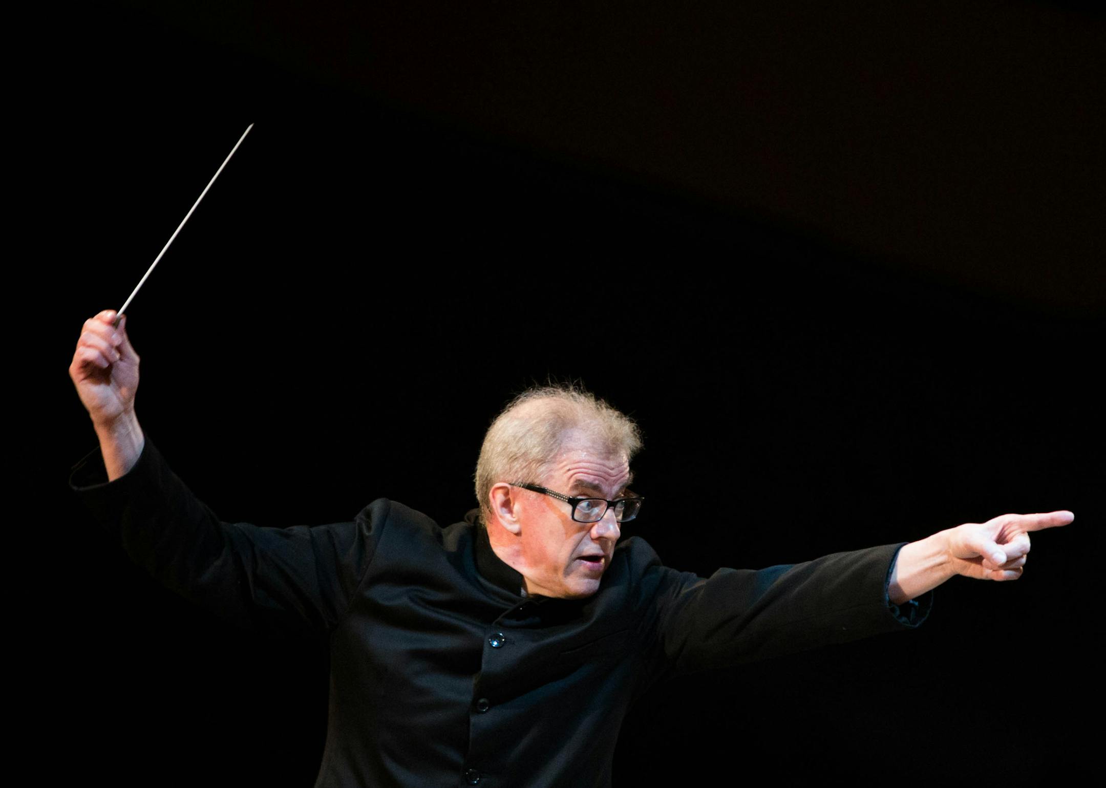 FILE -- Osmo Vanska conducts The Minnesota Orchestra's first concert at the Teatro Nacional in Havana, May 15, 2015. Vanska, who raised the ensemble&#x2019;s level as music director and supported its players during a bitter lockout, will step down in 2022. (Lisette Poole/The New York Times)