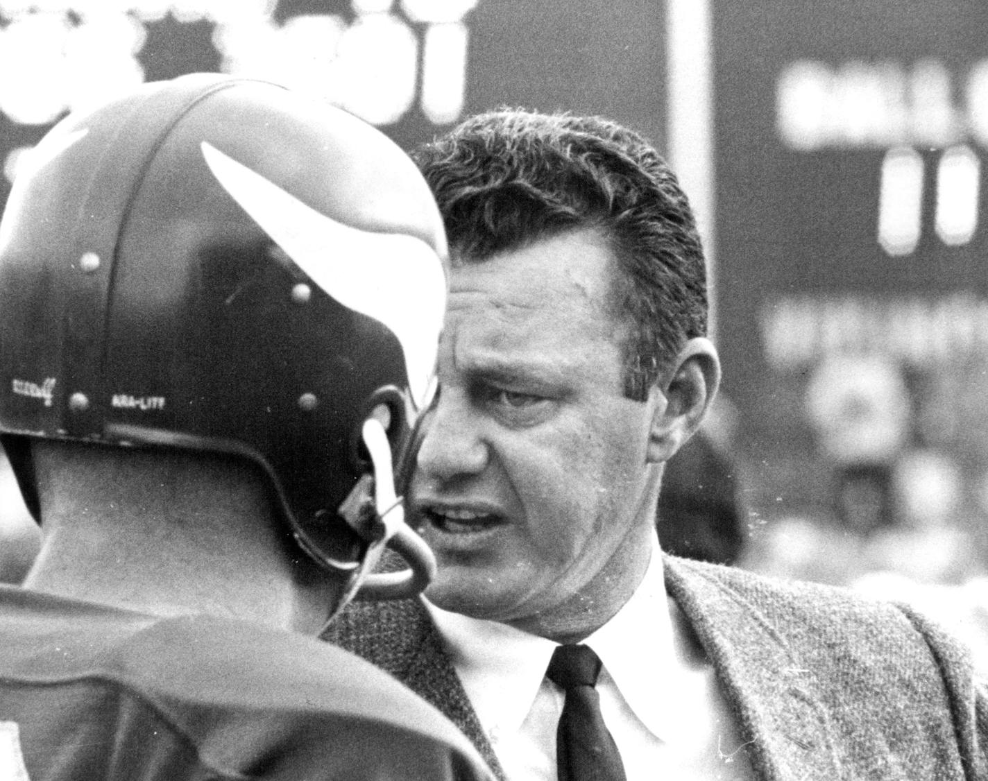 November 19, 1961 IN THE HEAT OF BATTLE, THE DUTCH MAN UNLOADS ON AN ERRING PLAYER On the sidelines with the game at stake, there is not much time for diplomacy The Dutchman, Norm Van Brocklin, coached the Minnesota Vikings from their birth in 1961 until his resignation in 1967. He has gone south, but some say he laid the foundation of the team that has a shot at the National Football League championship this year. November 15, 1961 November 14, 1961 December 31, 1969 January 1, 1970 John Croft, Minneapolis Star Tribune ORG XMIT: MIN2015042815130136