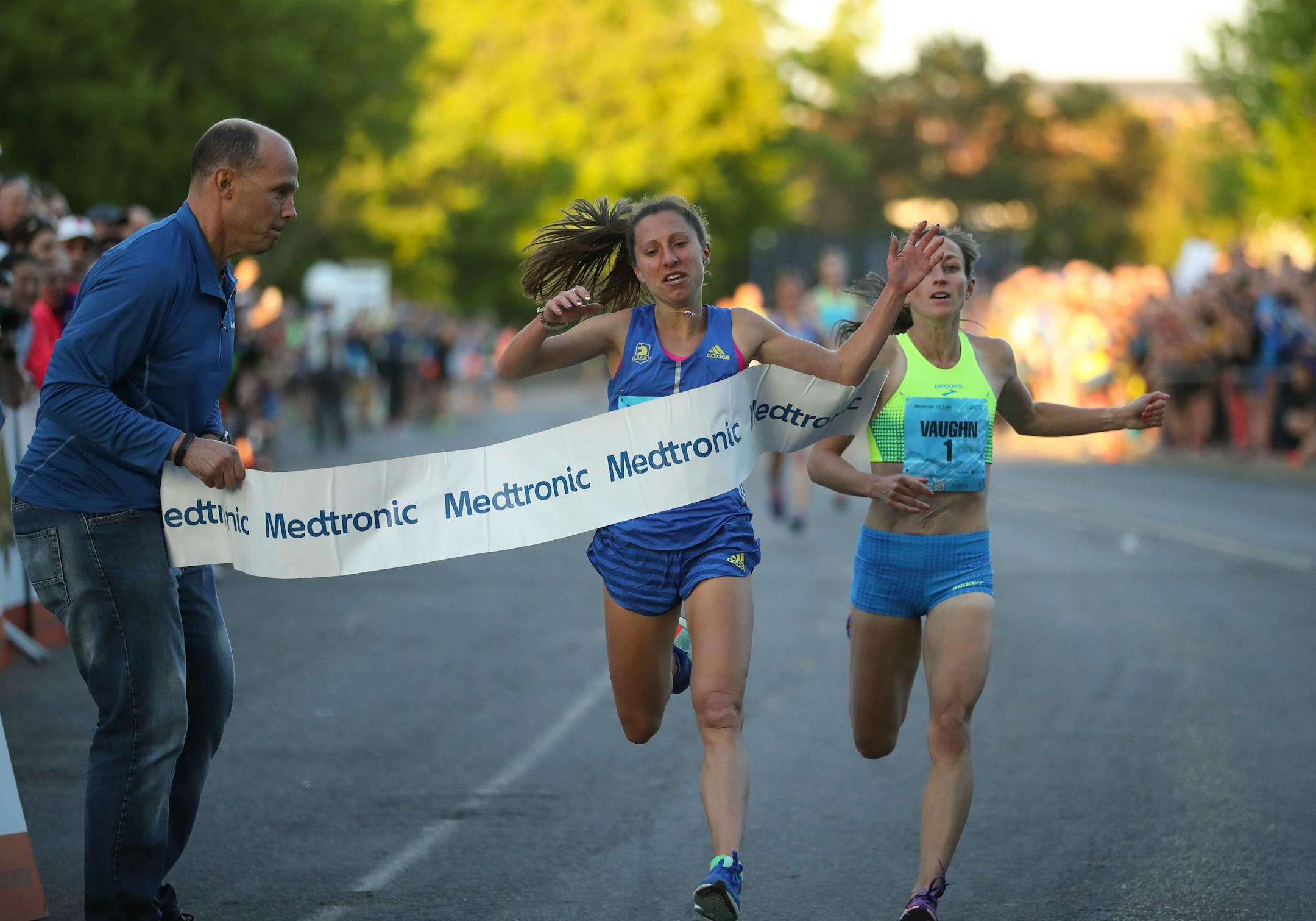 Emily Lipari of Boston edged Sara Vaughn of Boulder near the finish to take the women's professional race at last year's TC 1 Mile.