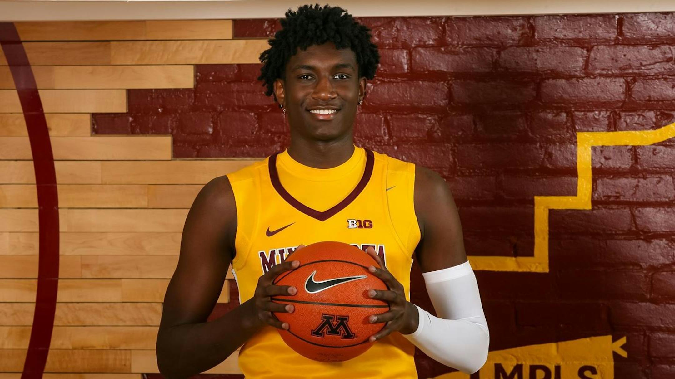 Incoming Gophers recruit Isaiah Ihnen