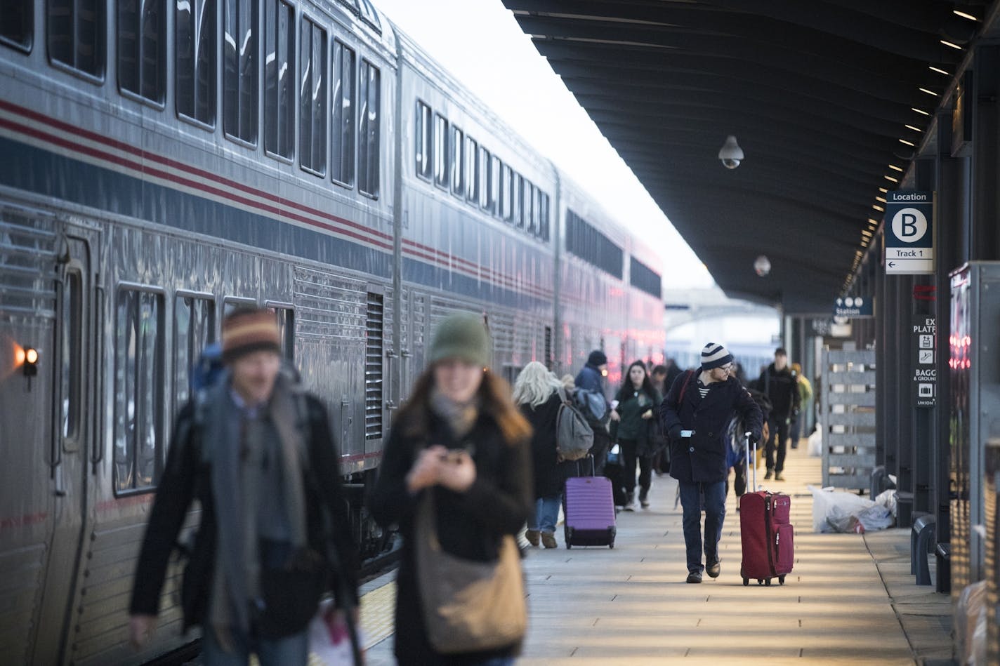 Passengers boarded the eastbound Empire Builder train to Chicago at St. Paul's Union Depot in 2016. Rail backers are pushing a plan to add a second daily train to Chicago.