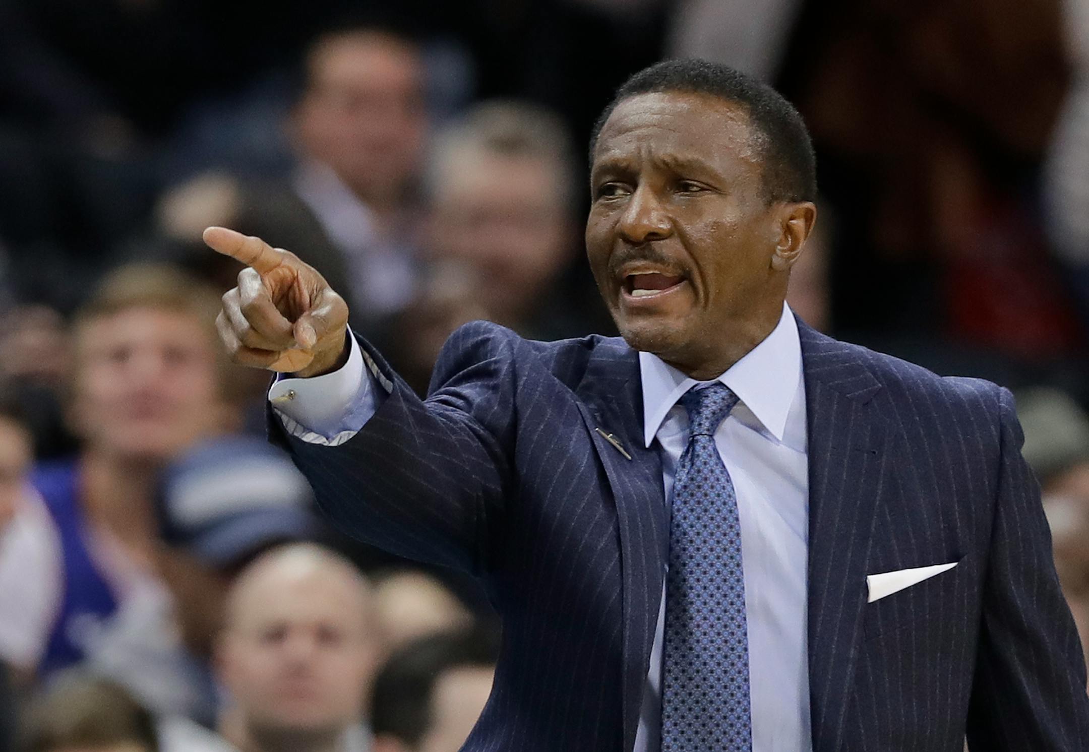 Pistons head coach Dwane Casey