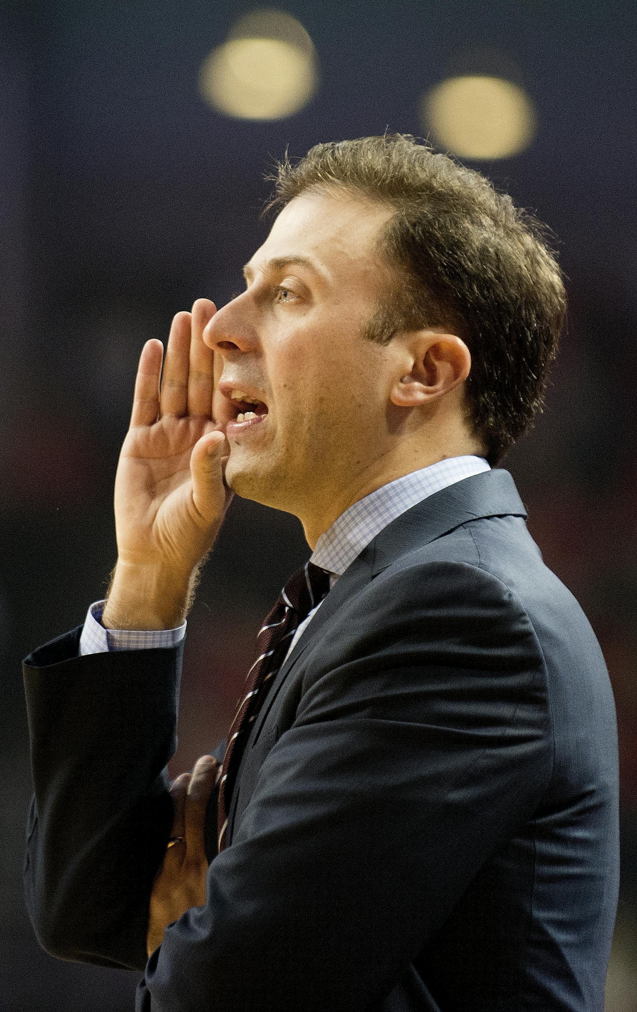 Minnesota head coach Richard Pitino instructs his team against Nebraska during the first half of an NCAA college basketball game in Lincoln, Neb., Tuesday, Jan. 12, 2016. (Francis Gardler/The Journal-Star via AP) LOCAL TELEVISION OUT; KOLN-TV OUT; KGIN-TV OUT; KLKN-TV OUT; MANDATORY CREDIT