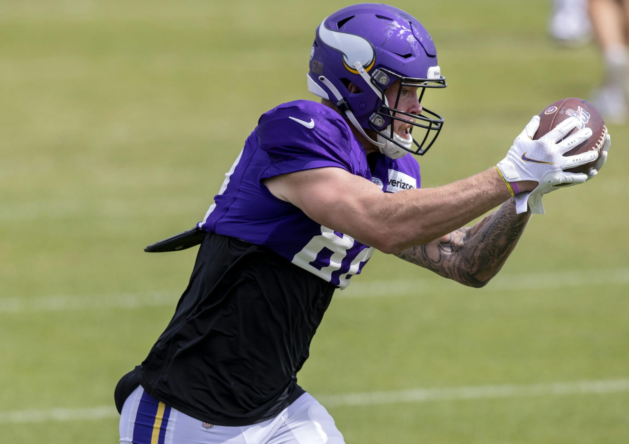 Minnesota Vikings tight end Kyle Rudolph (82).