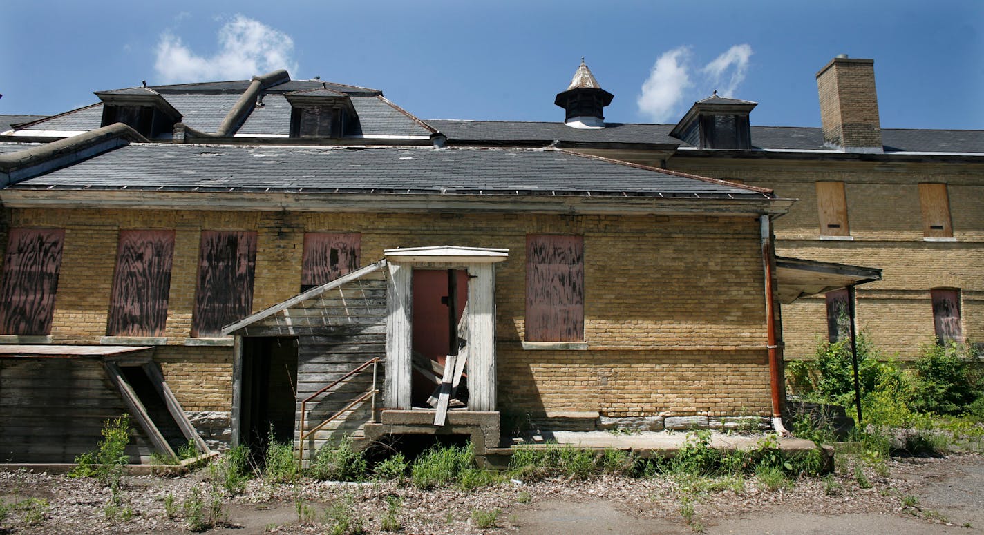 This military barracks, one of four identical ones built in 1885, is sorely in need of restoration after years of neglect.